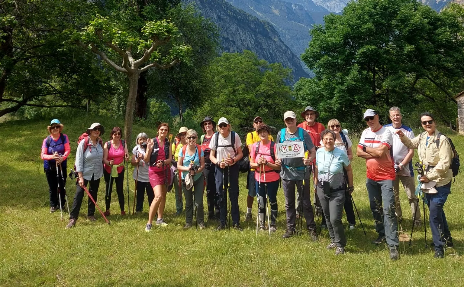 Excursión de Marcha Nórdica MAB en la Comuna de Chistén. “No me imagino una vida sin esto…”. Foto: Dulce Rodríguez