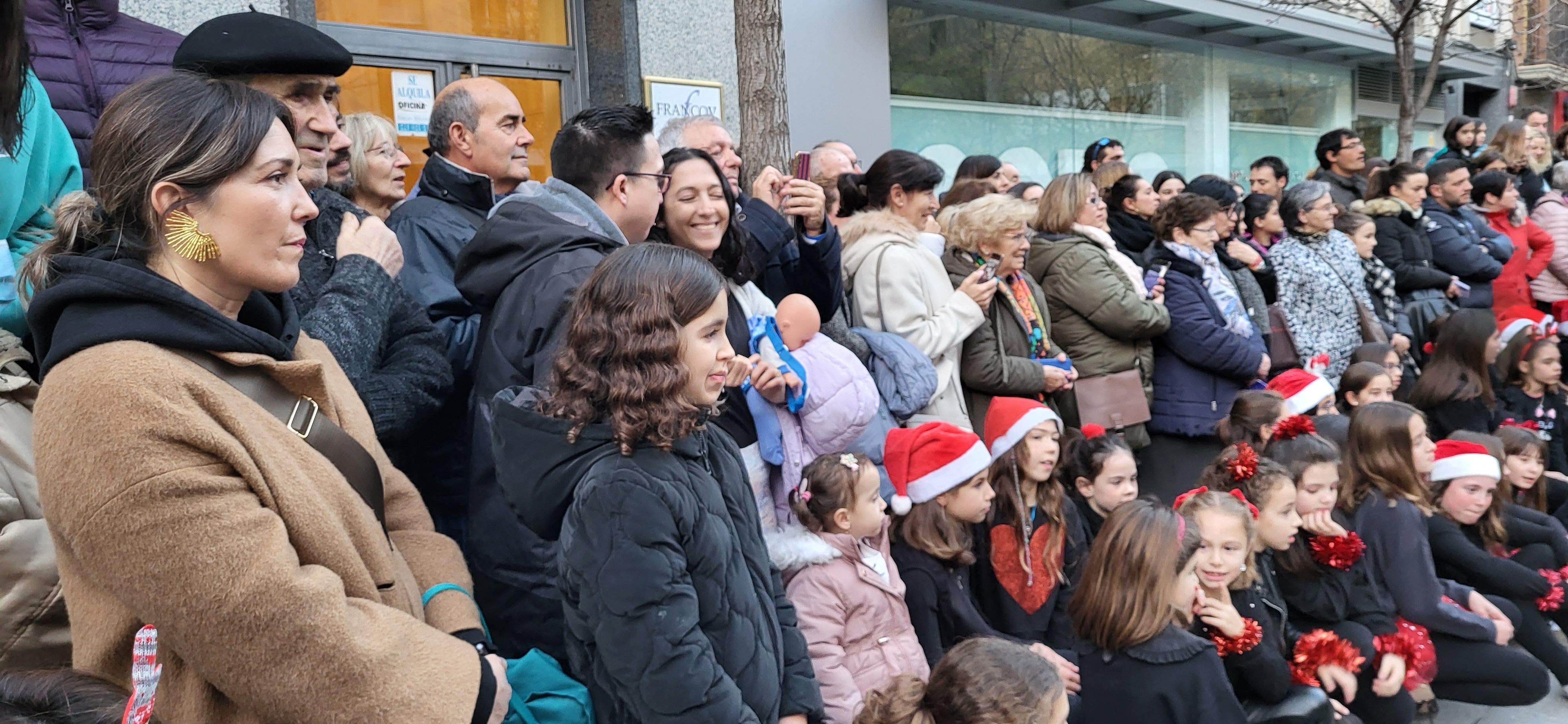 Espectáculo de baile con alumnas y alumnos de Savalli en Huesca