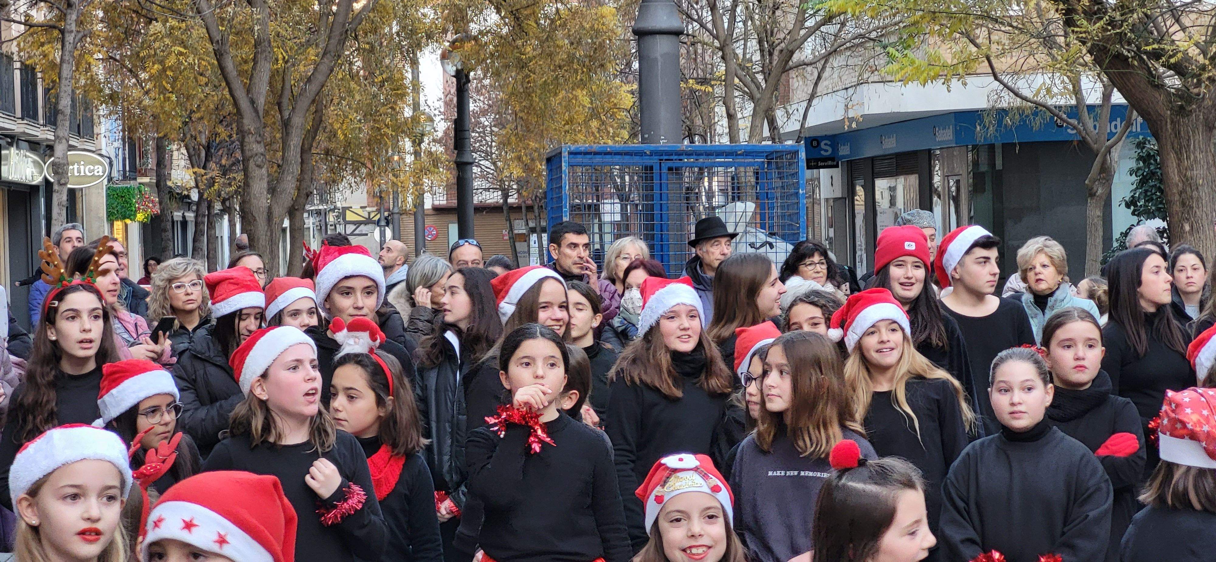 Espectáculo de baile con alumnas y alumnos de Savalli en Huesca