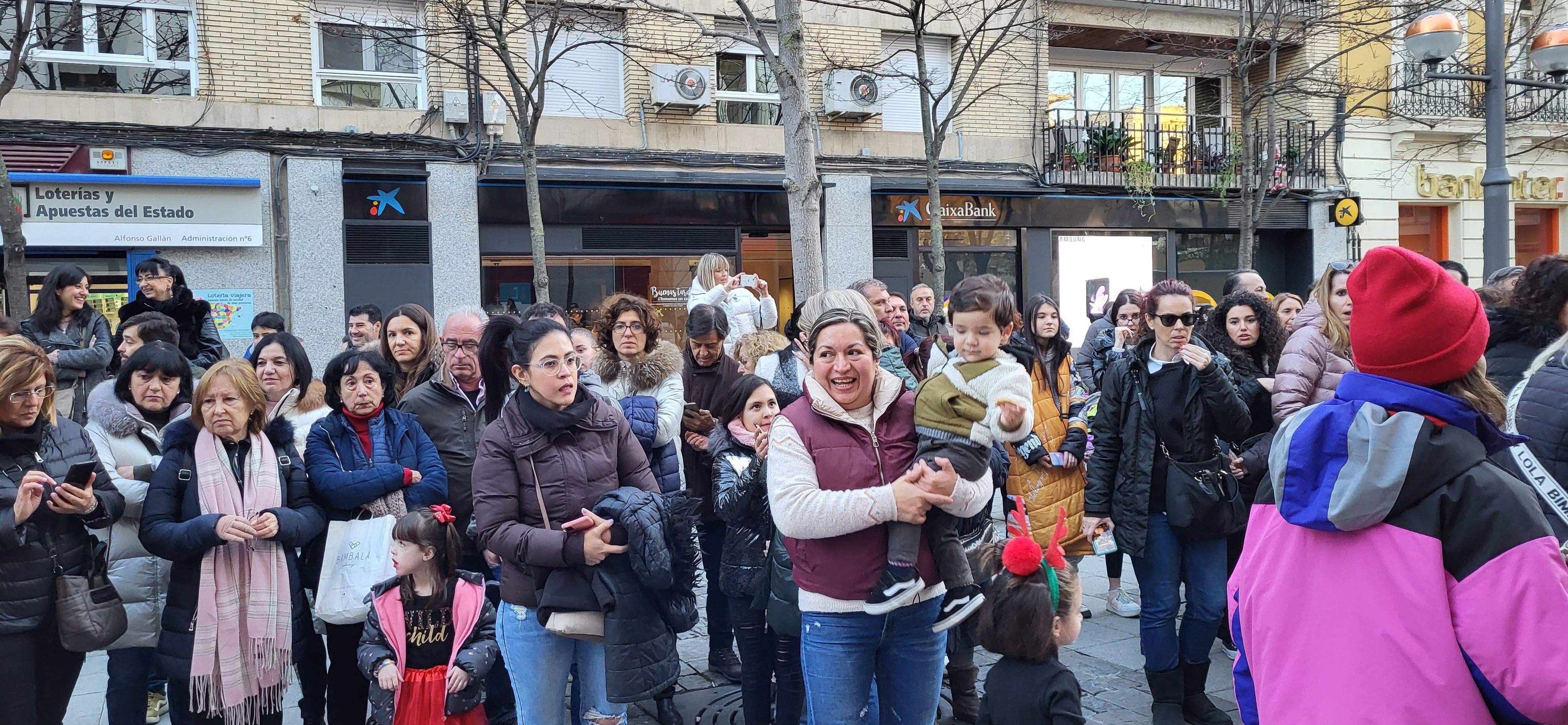 Espectáculo de baile con alumnas y alumnos de Savalli en Huesca