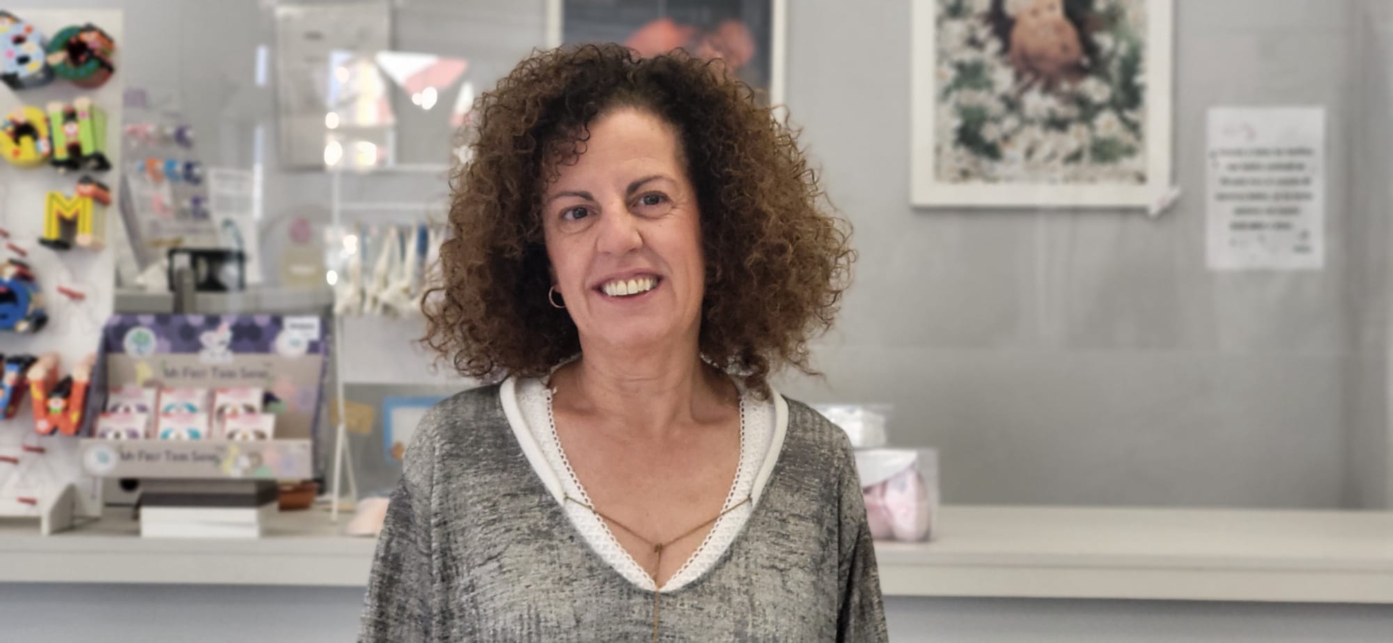 Inmaculada Martínez en Micaela, establecimiento que cierra este 31 de diciembre.