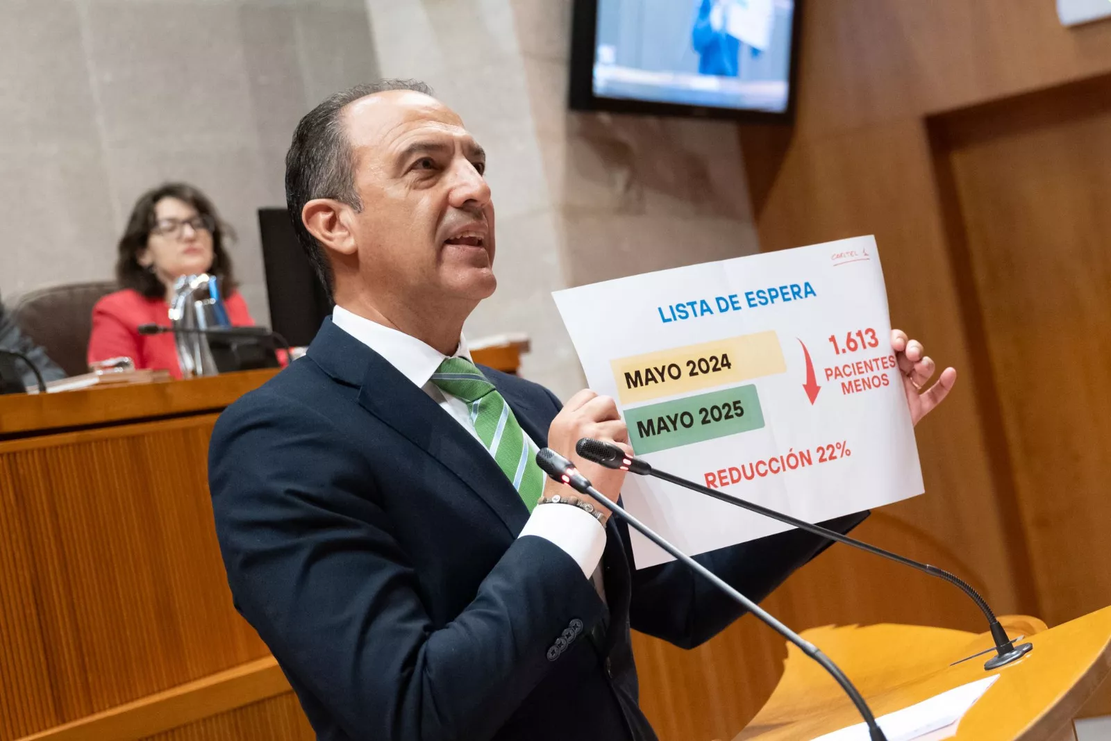 José Luis Bancalero, consejero de Sanidad, en las Cortes de Aragón