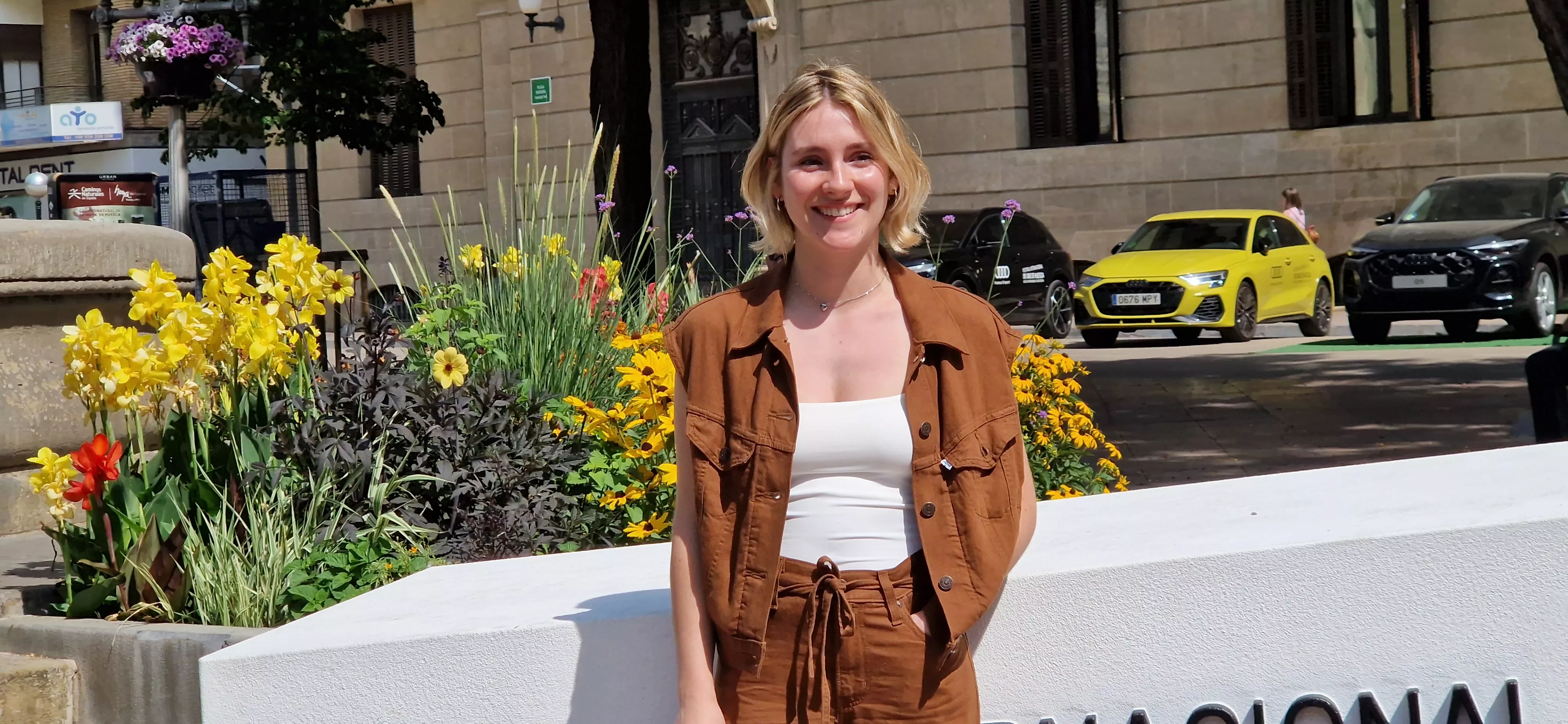 Claudia Mora. Equipo de "Parecido a un asesinato" en Huesca. Foto Myriam Martínez
