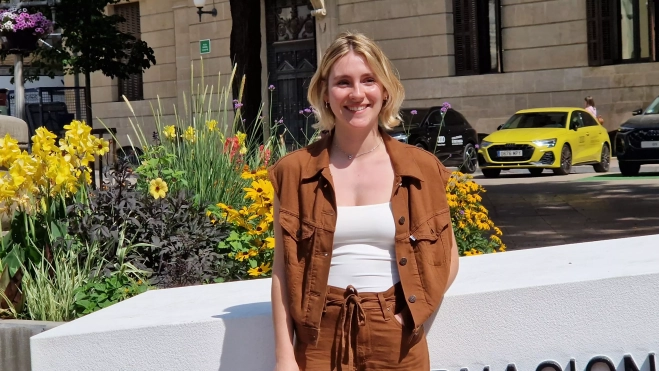 Claudia Mora. Equipo de "Parecido a un asesinato" en Huesca. Foto Myriam Martínez