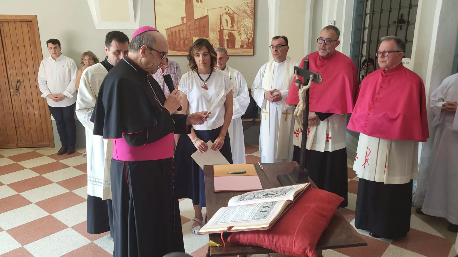 Profesión de fe y juramento de fidelidad del padre Pedro Aguado Cuesta en el Santuario de Salas y de la Huerta