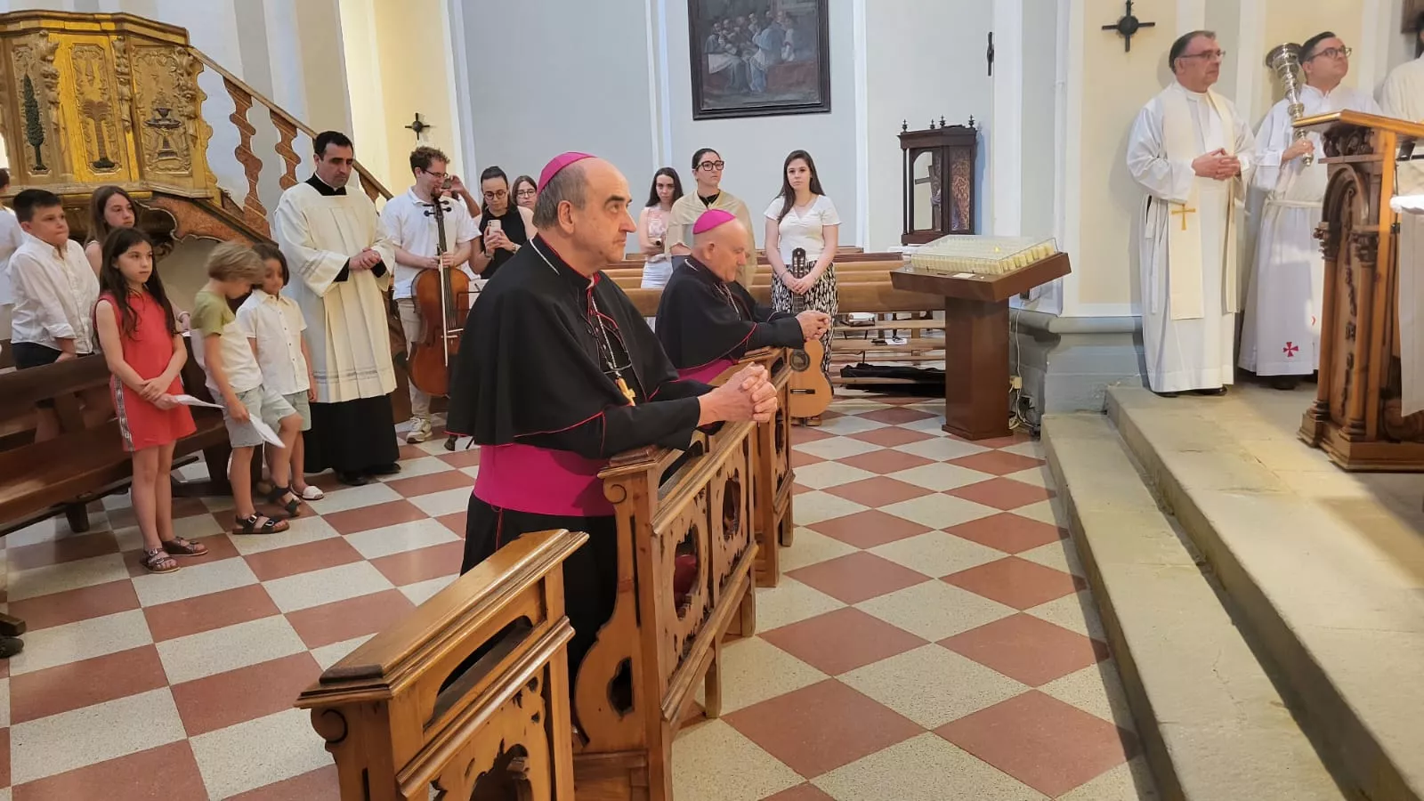 Profesión de fe y juramento de fidelidad del padre Pedro Aguado Cuesta en el Santuario de Salas y de la Huerta