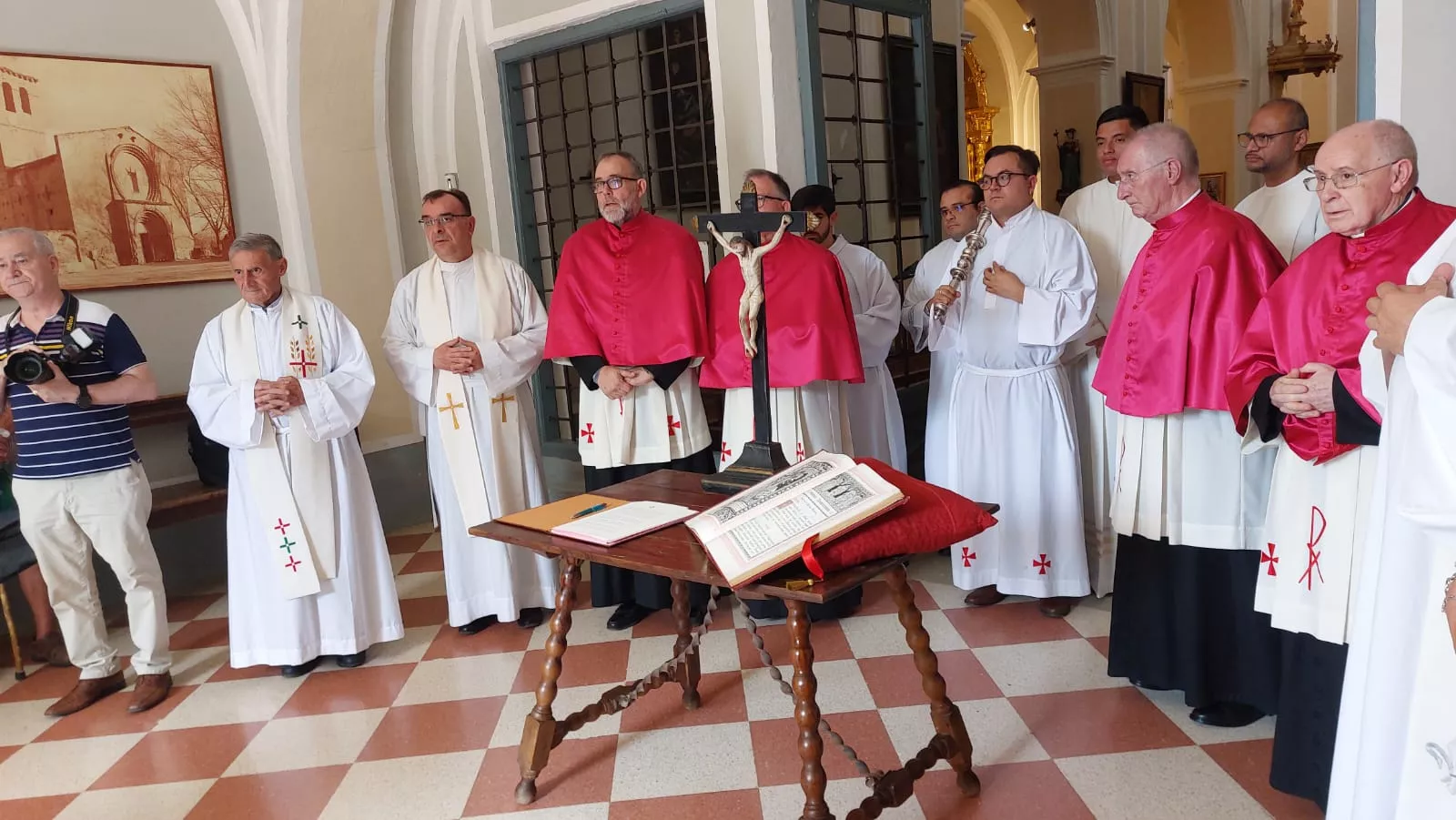 Profesión de fe y juramento de fidelidad del padre Pedro Aguado Cuesta en el Santuario de Salas y de la Huerta