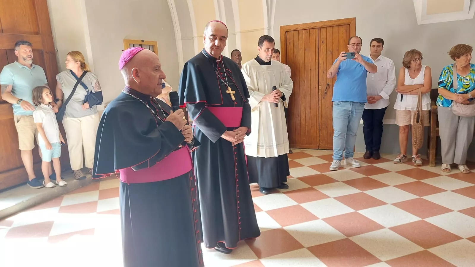 Profesión de fe y juramento de fidelidad del padre Pedro Aguado Cuesta en el Santuario de Salas y de la Huerta