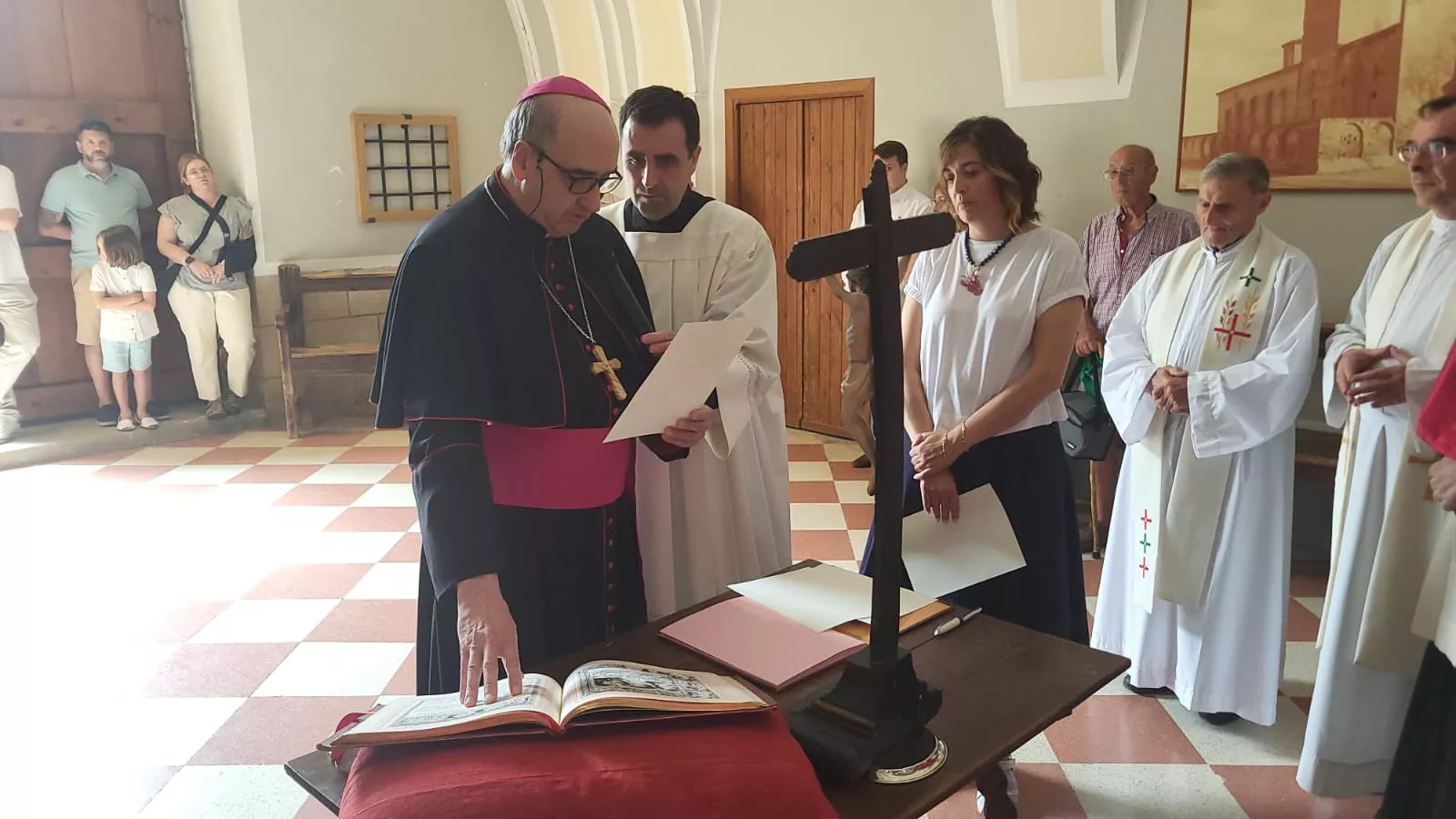 Juramento del padre Pedro Aguado Cuesta, inminente obispo de Huesca.