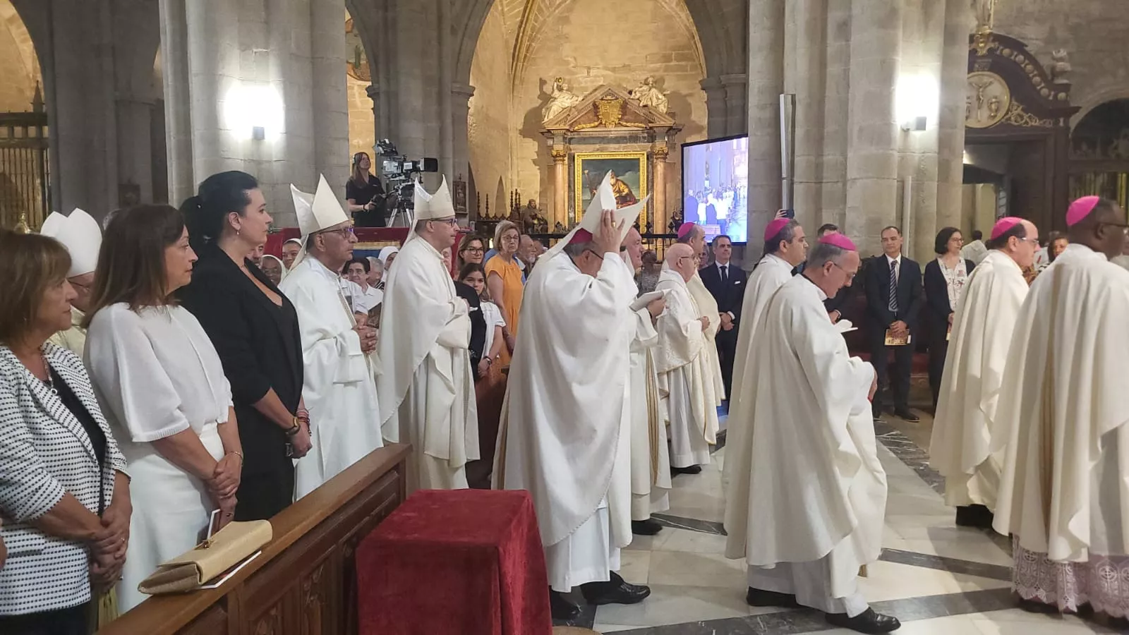 Ordenación Episcopal y toma de posesión del padre Pedro Aguado Cuesta