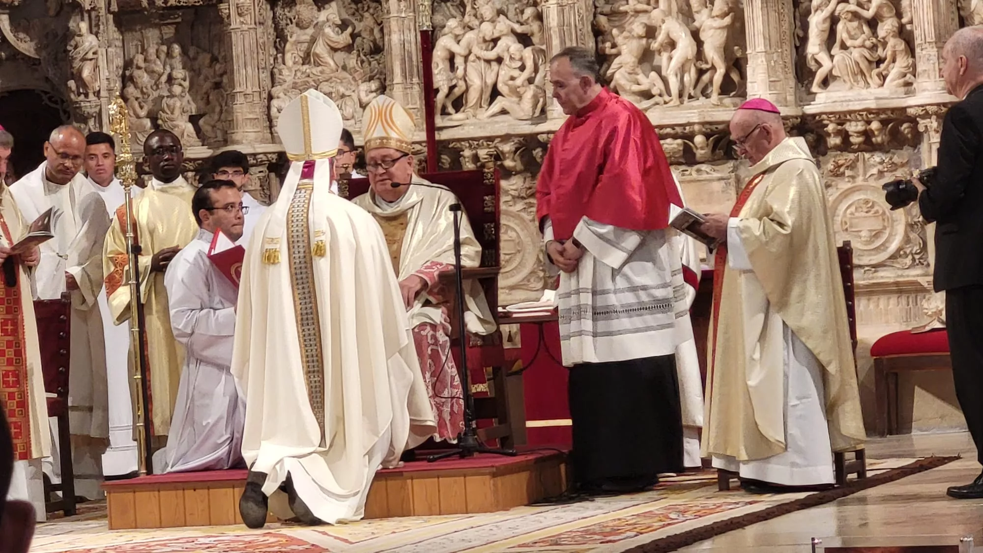 Ordenación Episcopal y toma de posesión del padre Pedro Aguado Cuesta