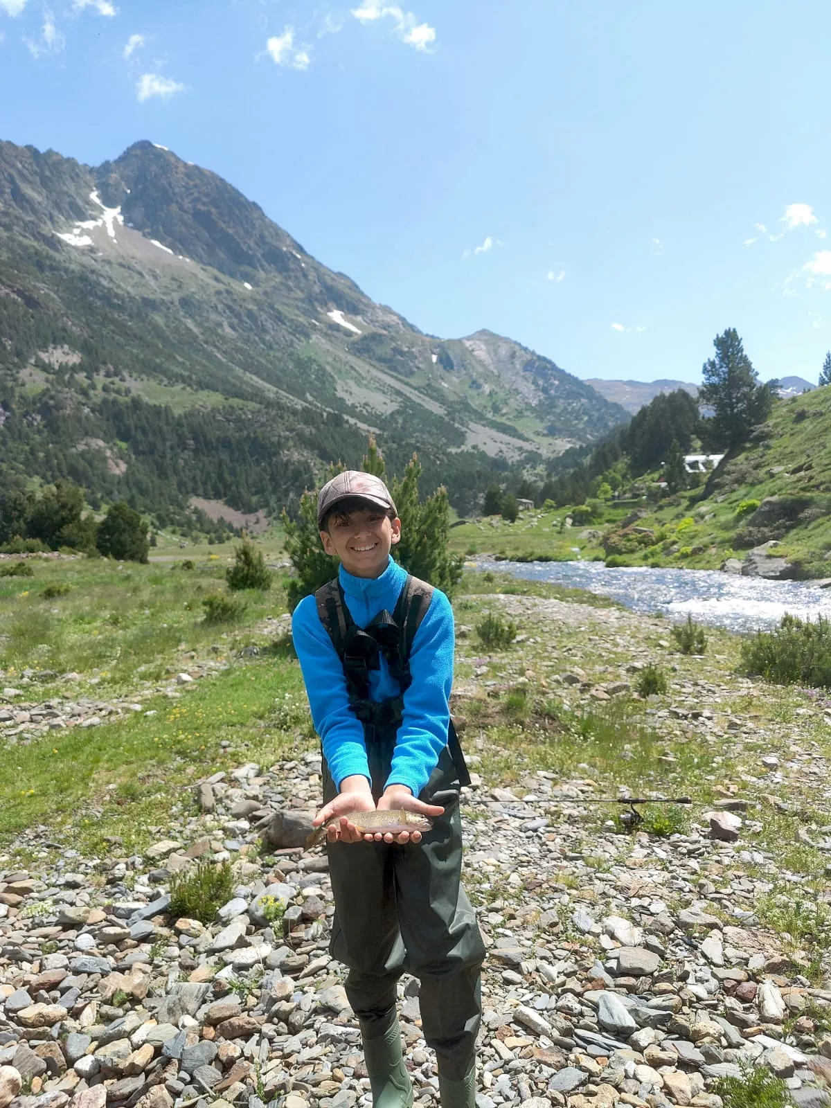 "Papá llévame a pescar" en Benasque