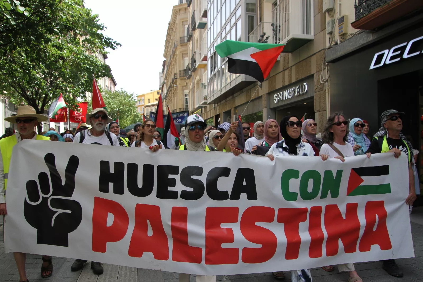 Marcha Nueno-Huesca por Palestina. Foto Carlos Neofato