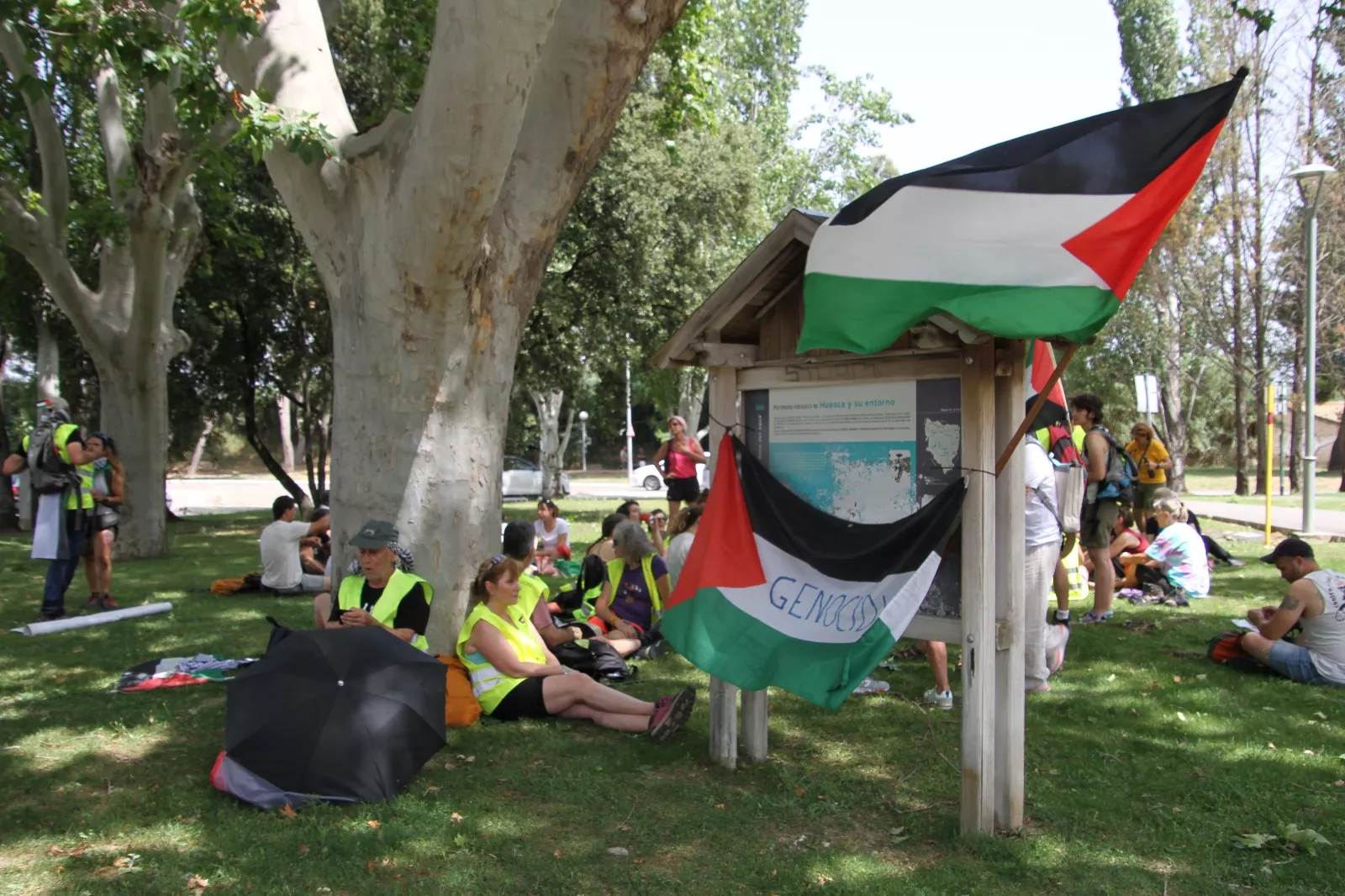 Marcha Nueno-Huesca por Palestina. Foto Carlos Neofato