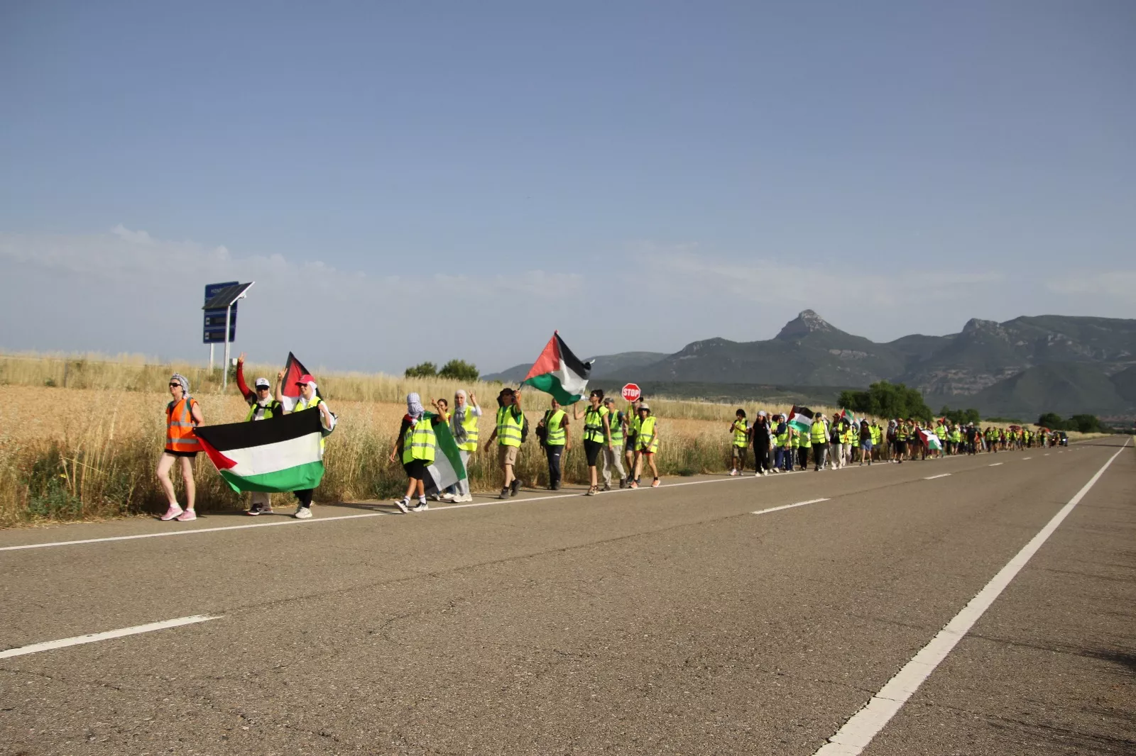 Marcha Nueno-Huesca por Palestina. Foto Carlos Neofato