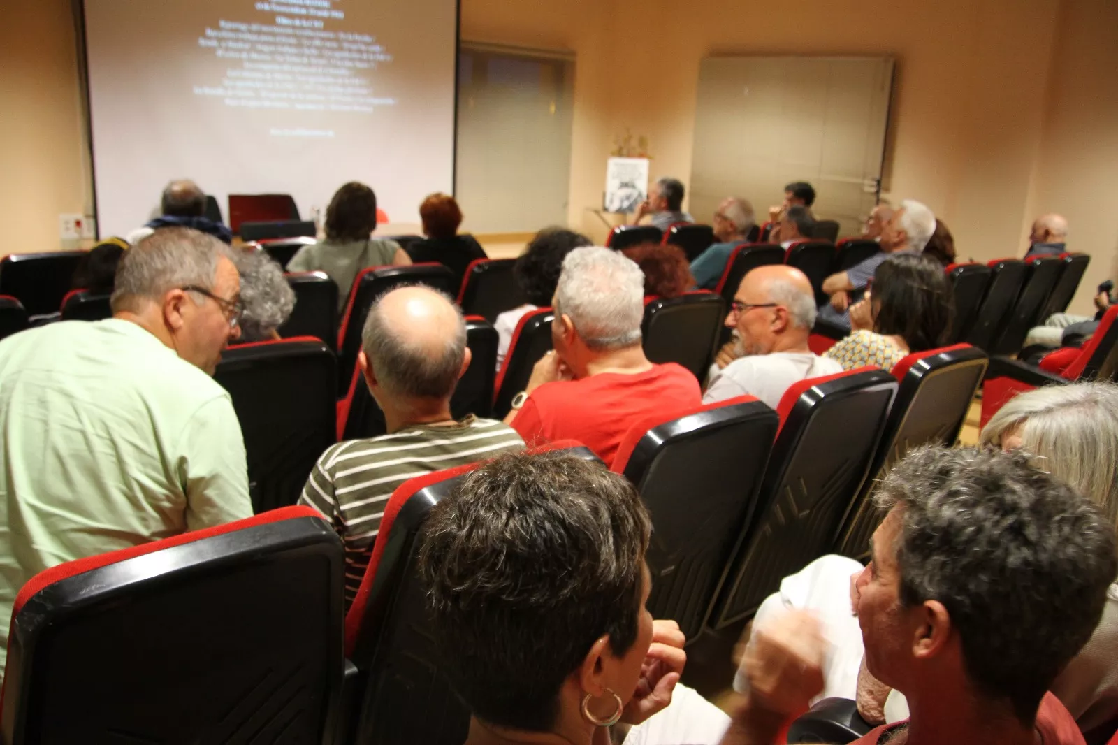 Jornada inaugural del ciclo "Día Orwell en Aragón 2025". Foto Carlos Neofato