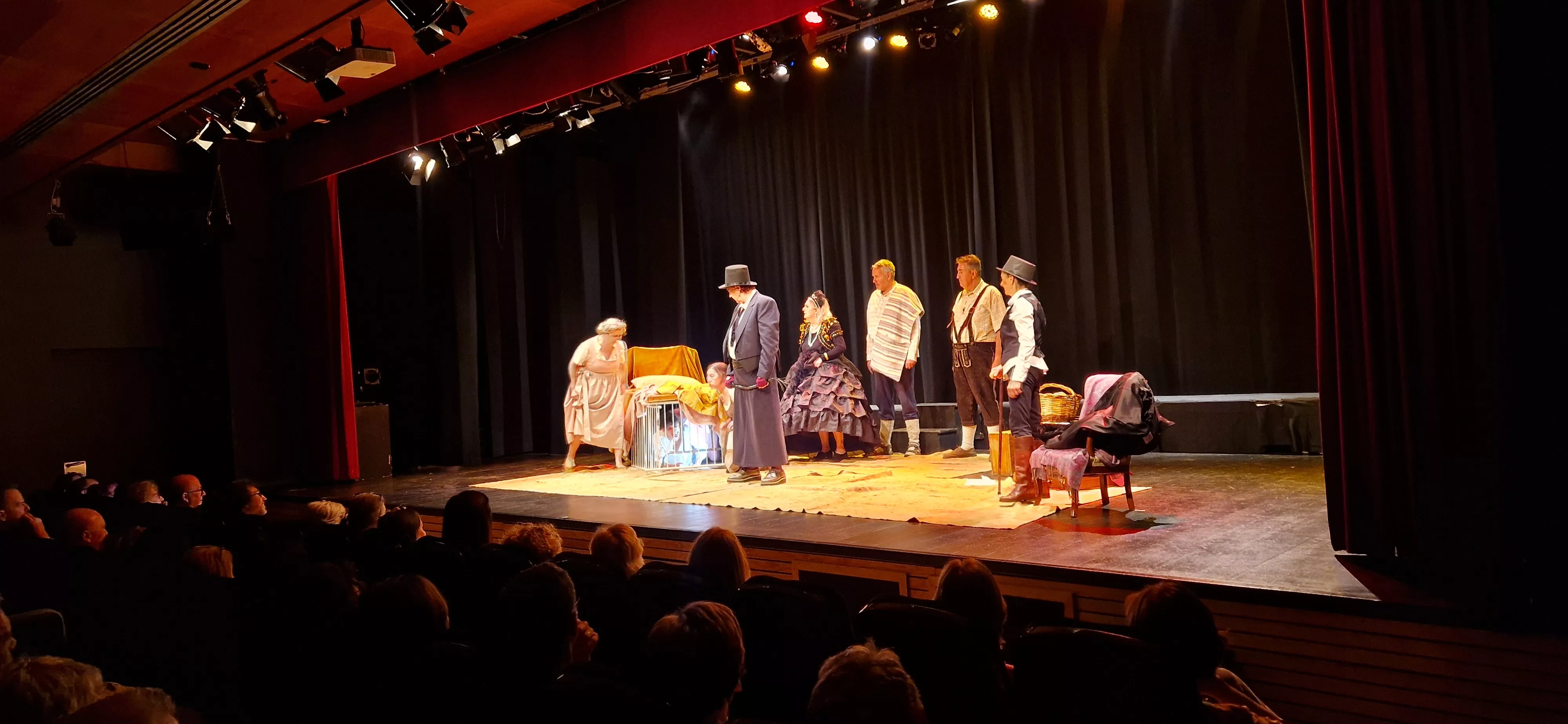 Alboroque Teatro en la Muestra Joven 2025. Foto Myriam Martínez 