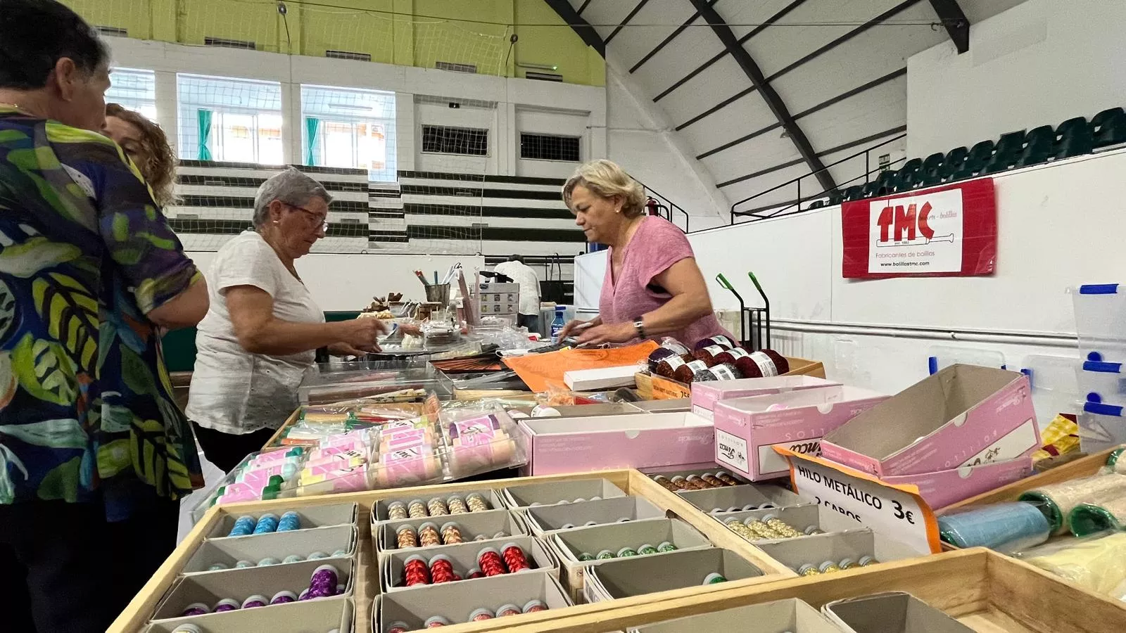 Encuentro de Bolillos Osca en el pabellón de deportes del parque. Foto Mercedes Manterola