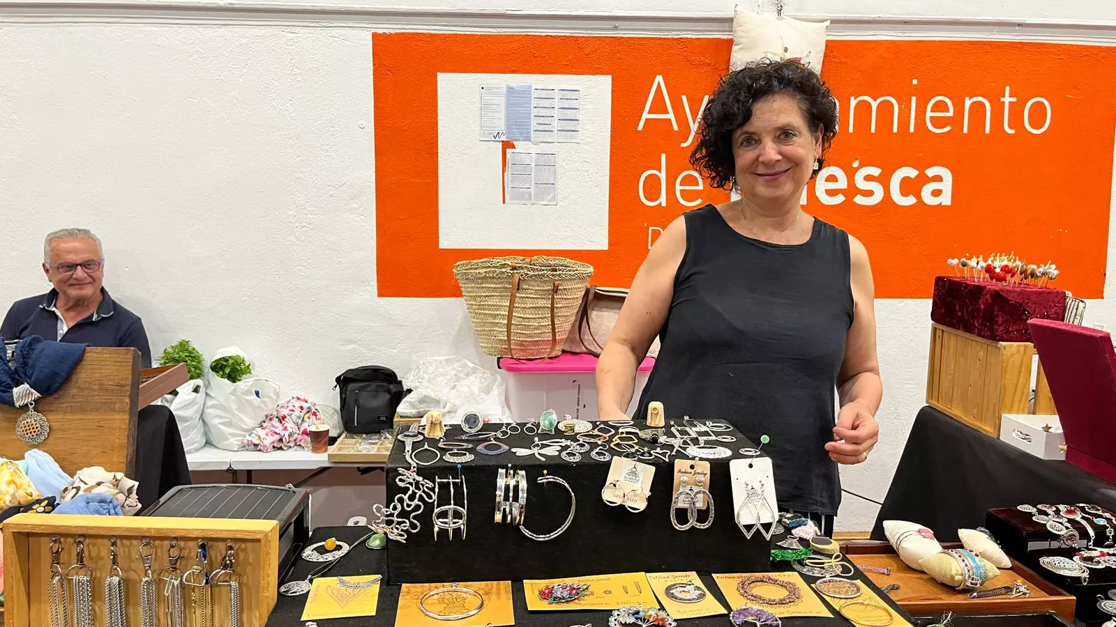 Encuentro de Bolillos Osca en el pabellón de deportes del parque. Foto Mercedes Manterola