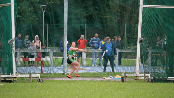 Noa López, récord de Aragón Sub-18 y marca personal en martillo Noa López, récord de Aragón Sub-18 y marca personal en martillo