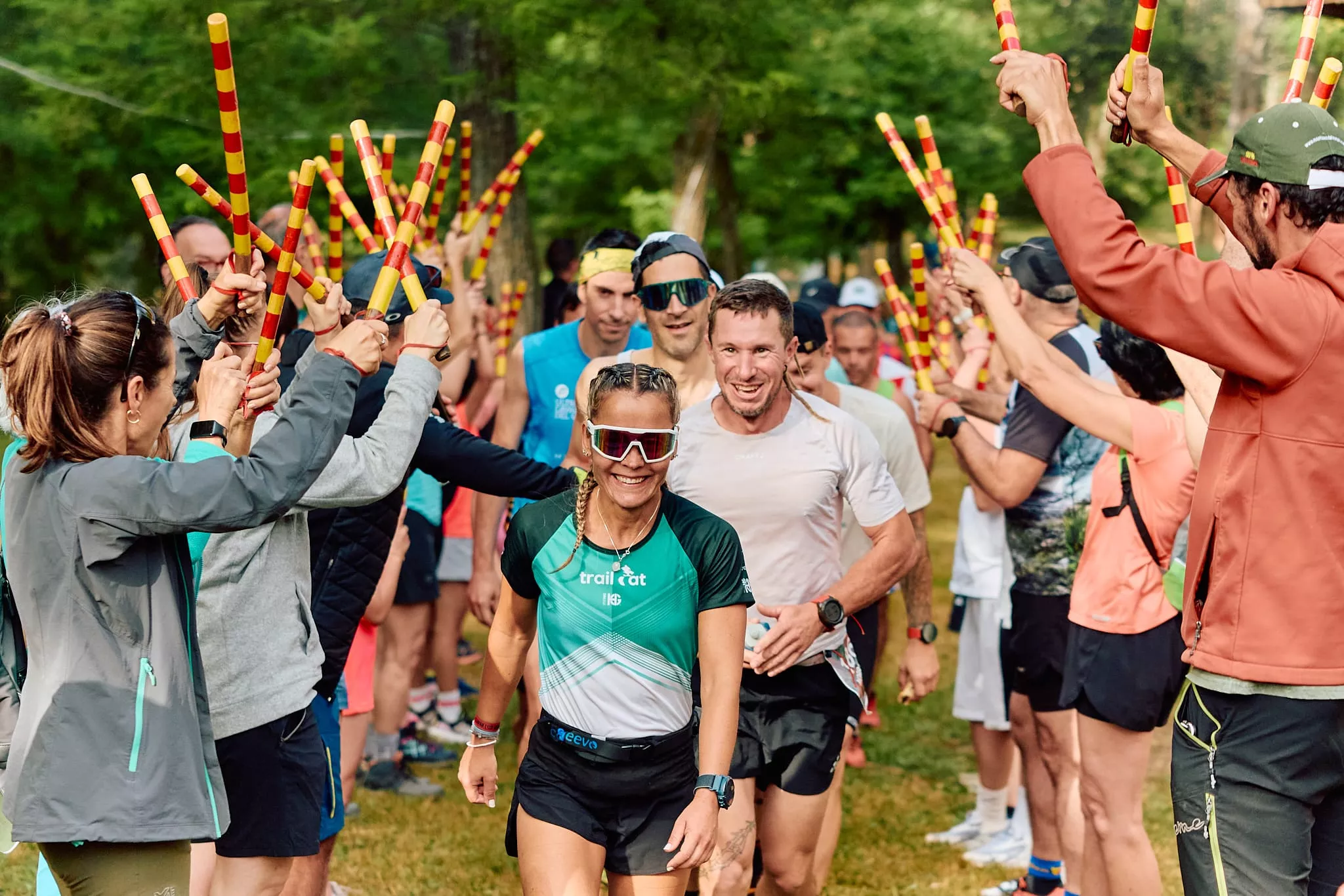 Carmen Palacin ganadora femenina animada por el público. Foto: Mario Gascón