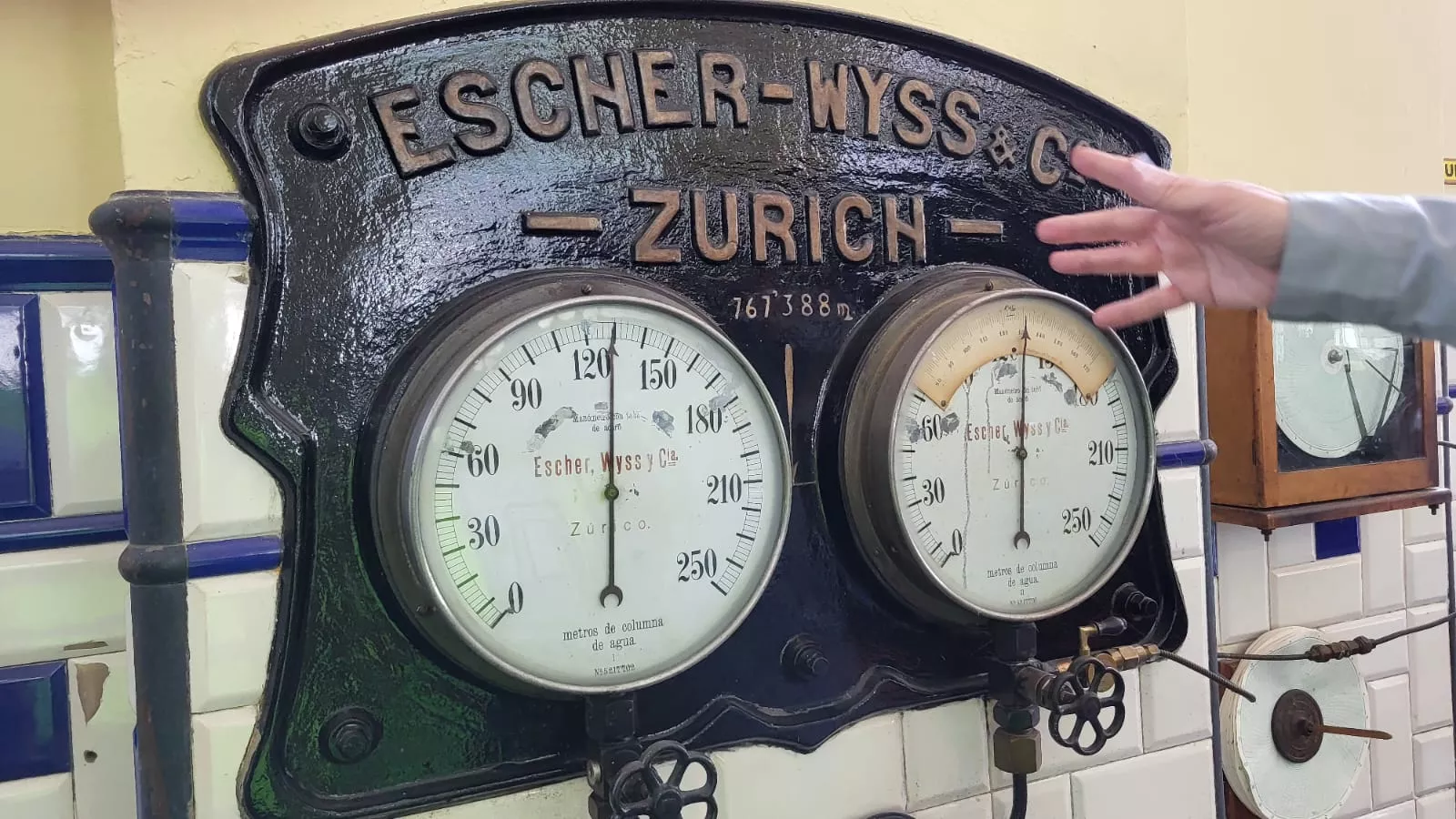 Visita de medios de comunicación a las centrales de Eriste y Seira