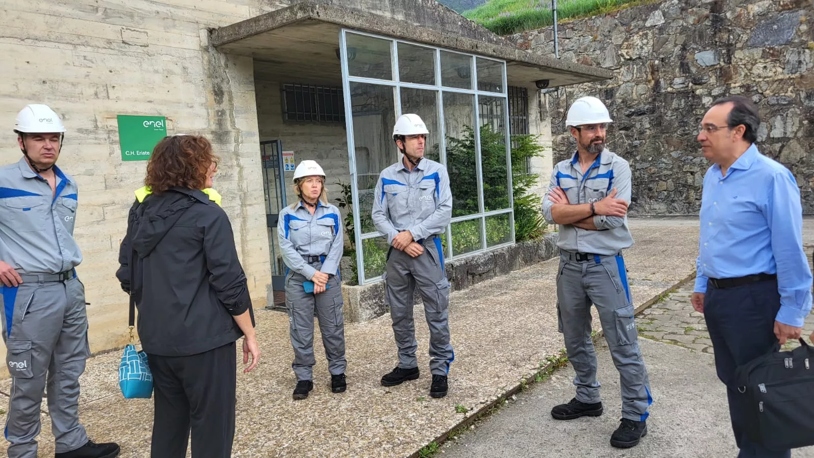 Visita de medios de comunicación a las centrales de Eriste y Seira