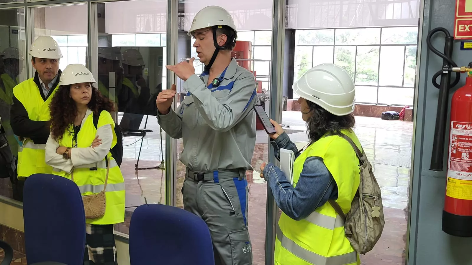 Visita de medios de comunicación a las centrales de Eriste y Seira