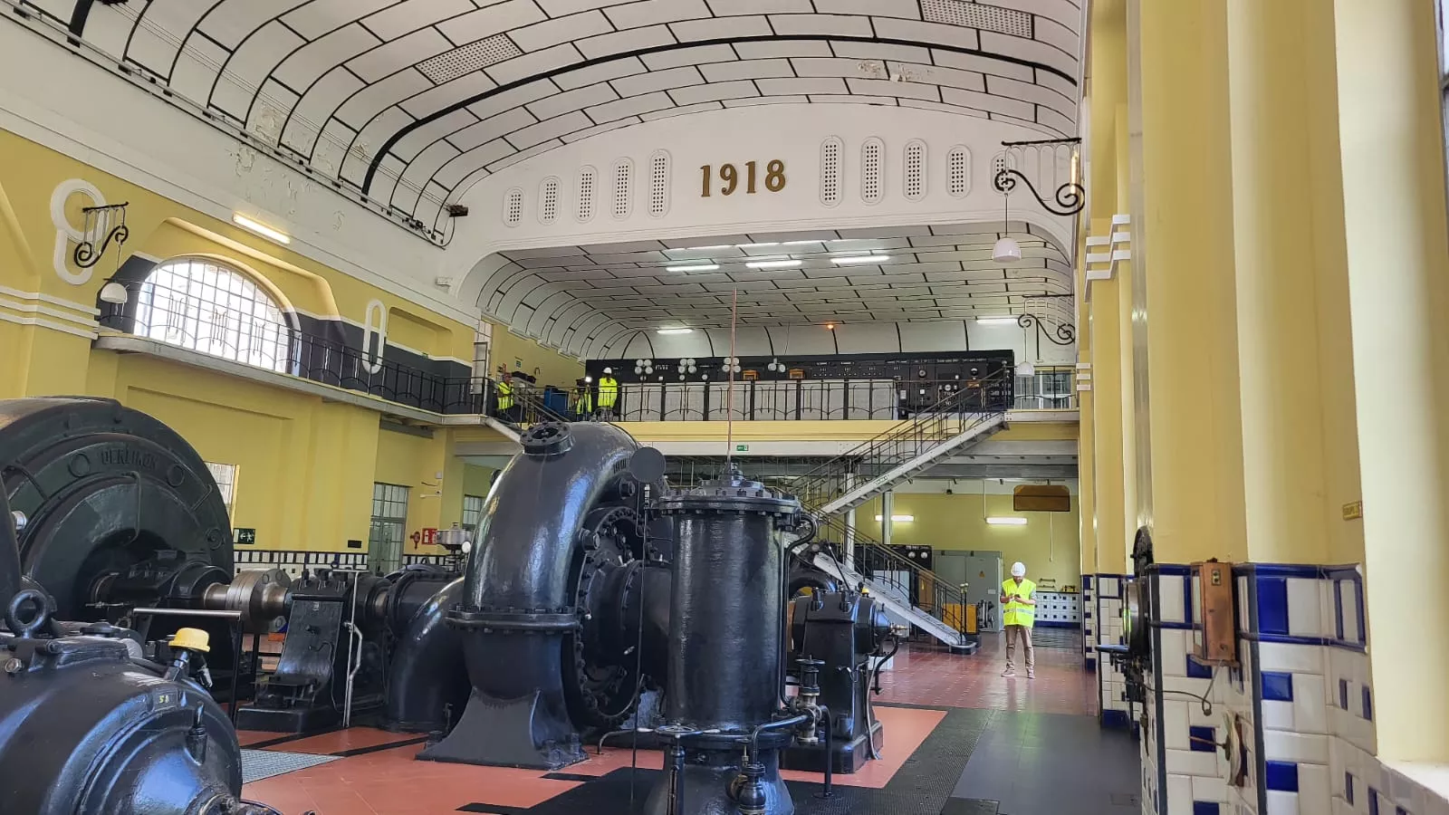 Visita de medios de comunicación a las centrales de Eriste y Seira