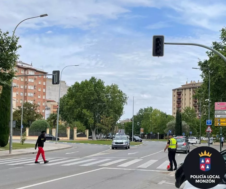 La Policía Local de Monzón identifica a la autora de un atropello a un peatón en el paseo San Juan Bosco.