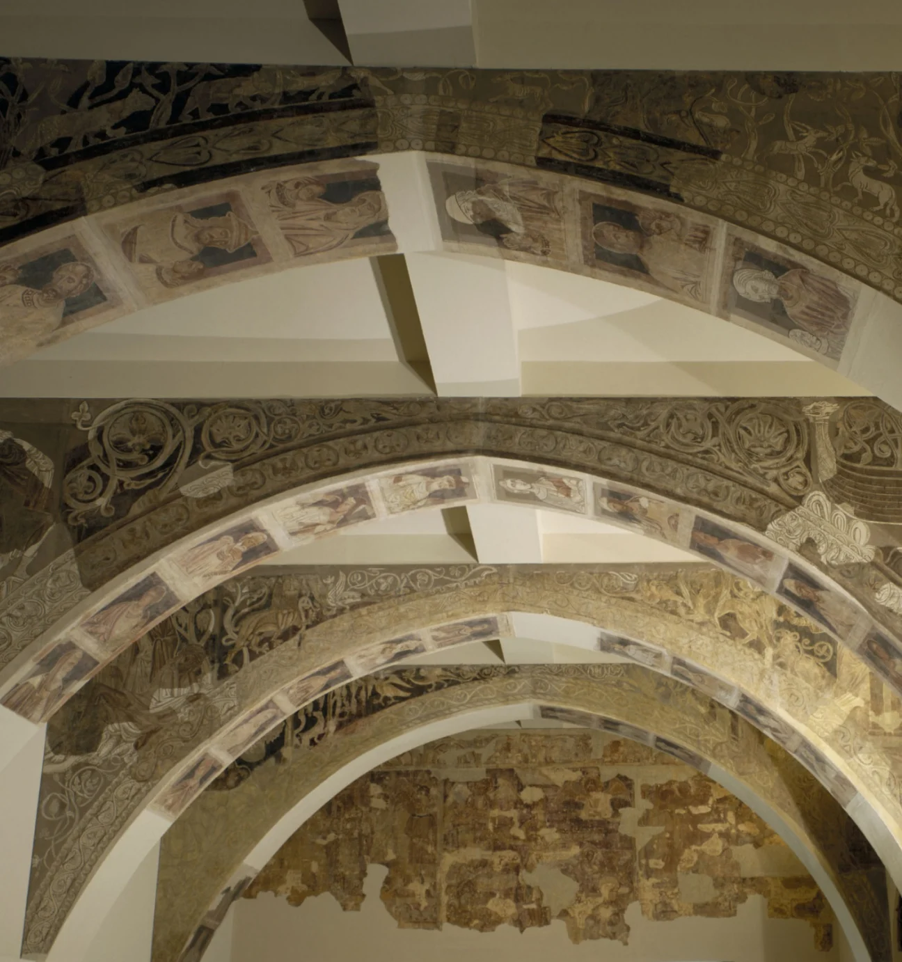 Pinturas murales del Monasterio de Sijena que debe restituir el MNAC. Pinturas murales del Monasterio de Sijena que debe restituir el MNAC.