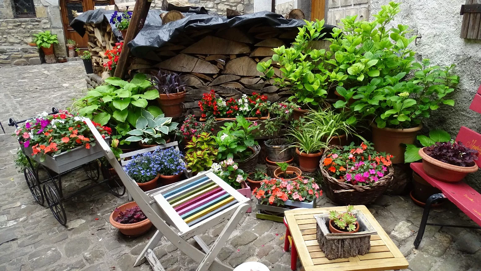 Paseo por Ansó. Foto Alfredo Zazo