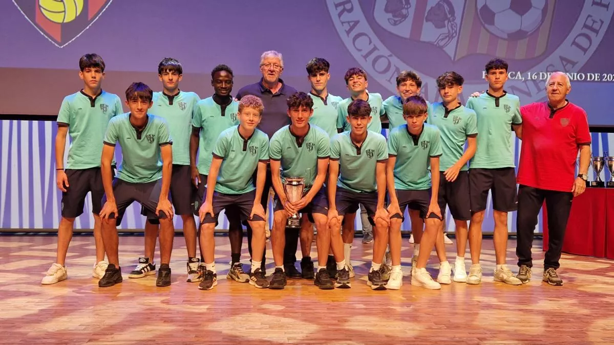 Entrega de trofeos en Huesca. Foto: RFAF