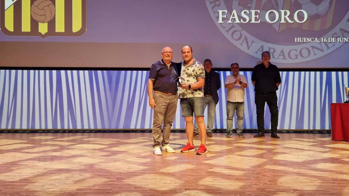 Entrega de trofeos en Huesca. Foto: RFAF