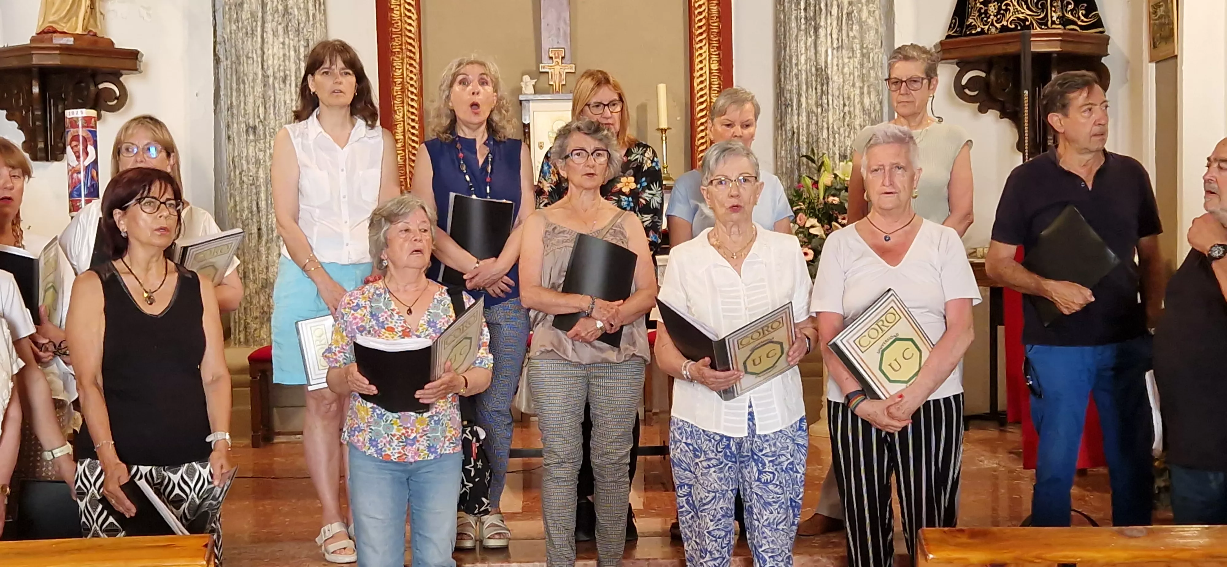El Coro de la Universidad Ciudadana en Monflorite. Foto Myriam Martínez