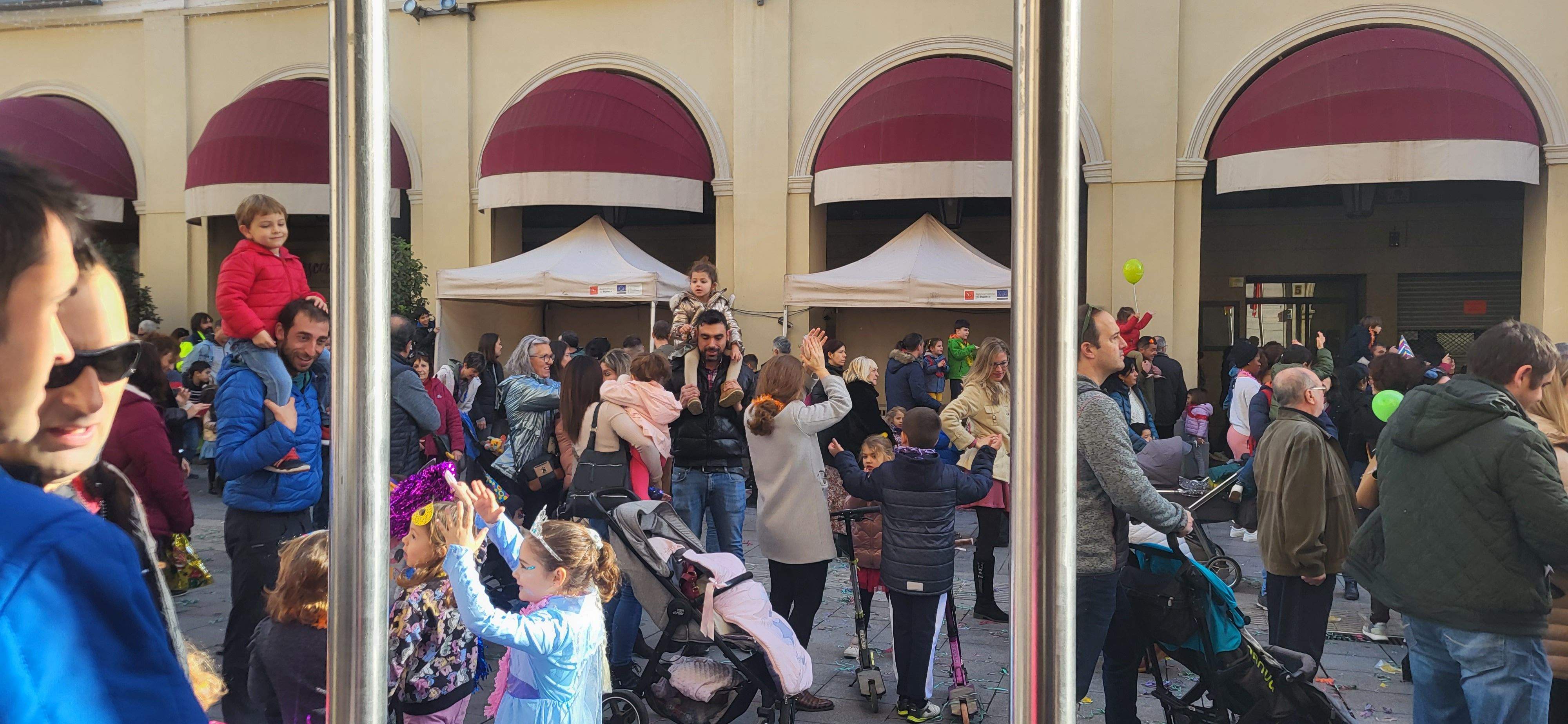 Magnífico ambiente y cartel de completo en las Campanadas Infantiles de Huesca. Foto Myriam Martínez 