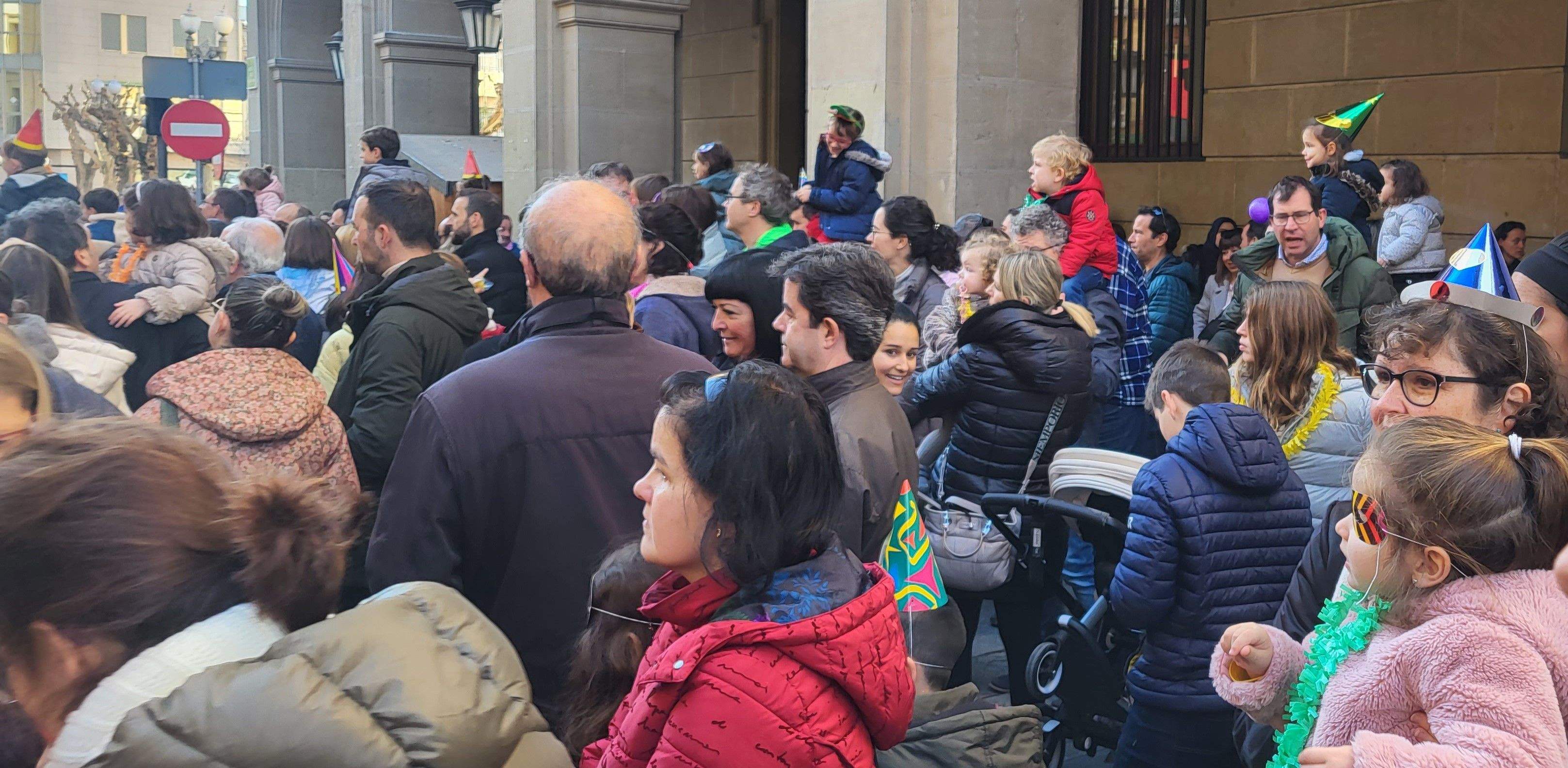Magnífico ambiente y cartel de completo en las Campanadas Infantiles de Huesca. Foto Myriam Martínez 