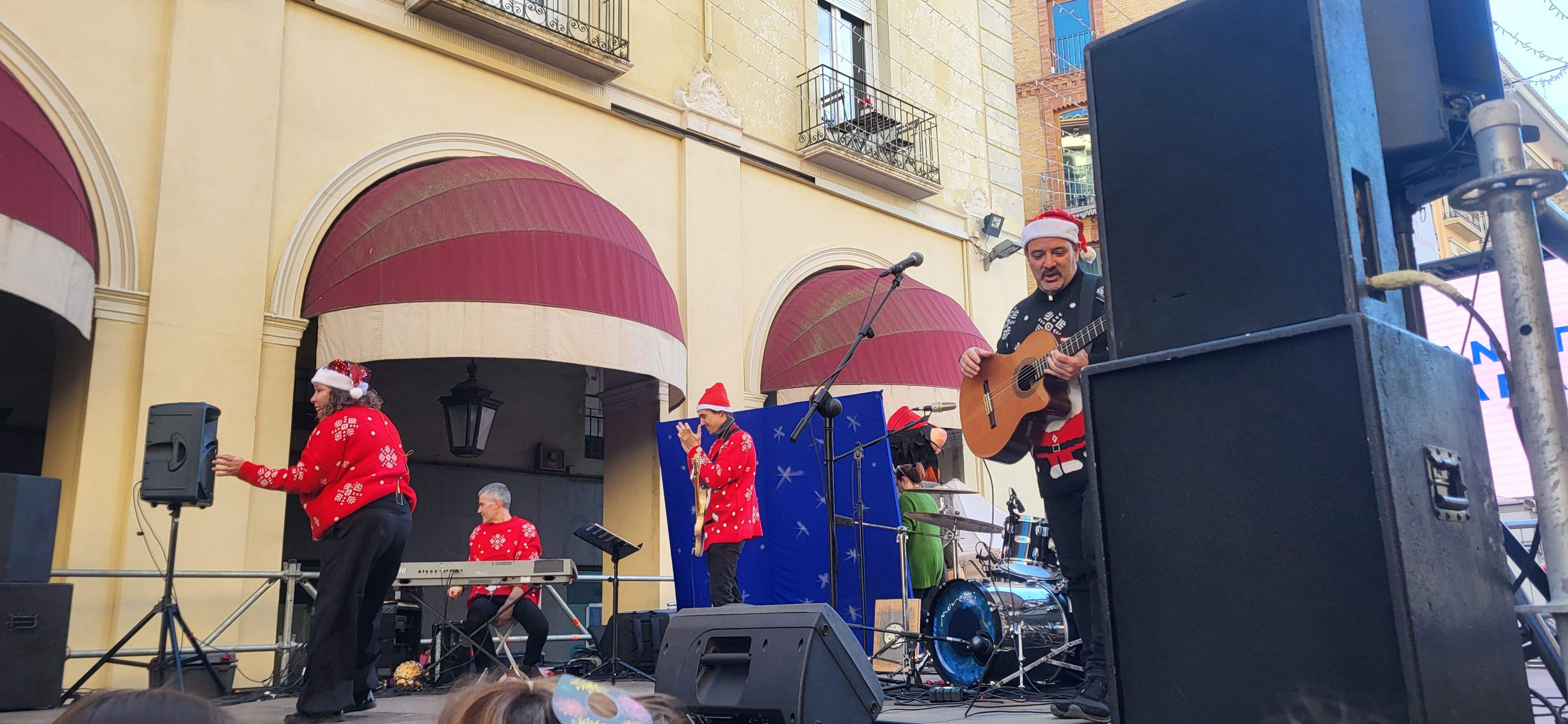 Magnífico ambiente y cartel de completo en las Campanadas Infantiles de Huesca. Foto Myriam Martínez 