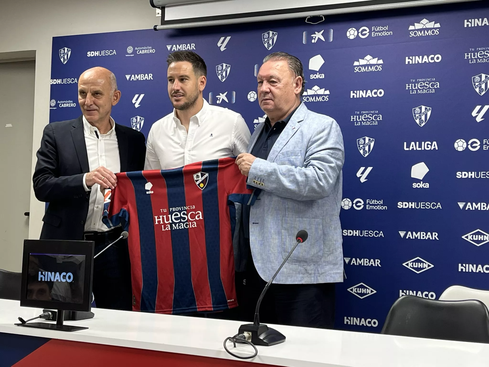 Sergi Guilló, nuevo entrenador del Huesca. Foto: Adri Mora