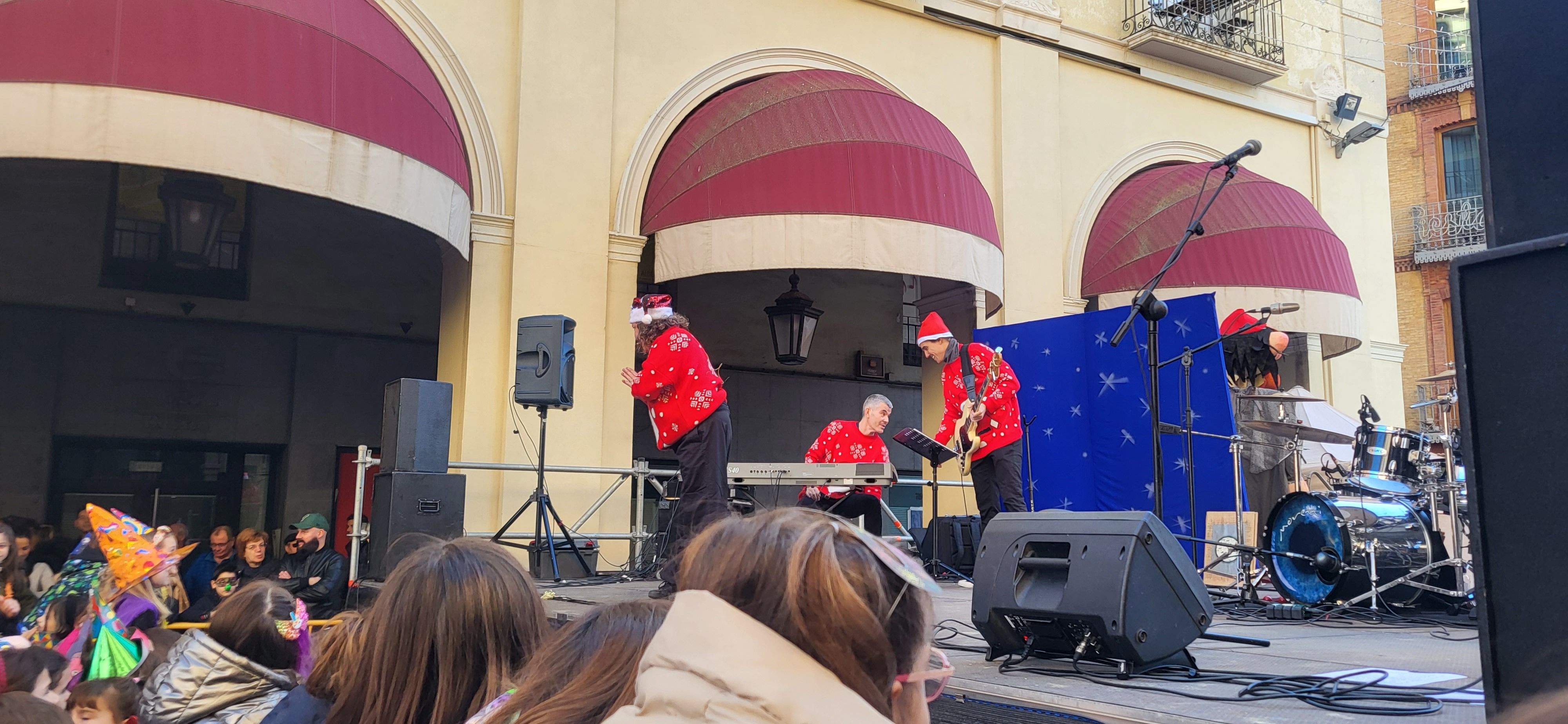 Magnífico ambiente y cartel de completo en las Campanadas Infantiles de Huesca. Foto Myriam Martínez 