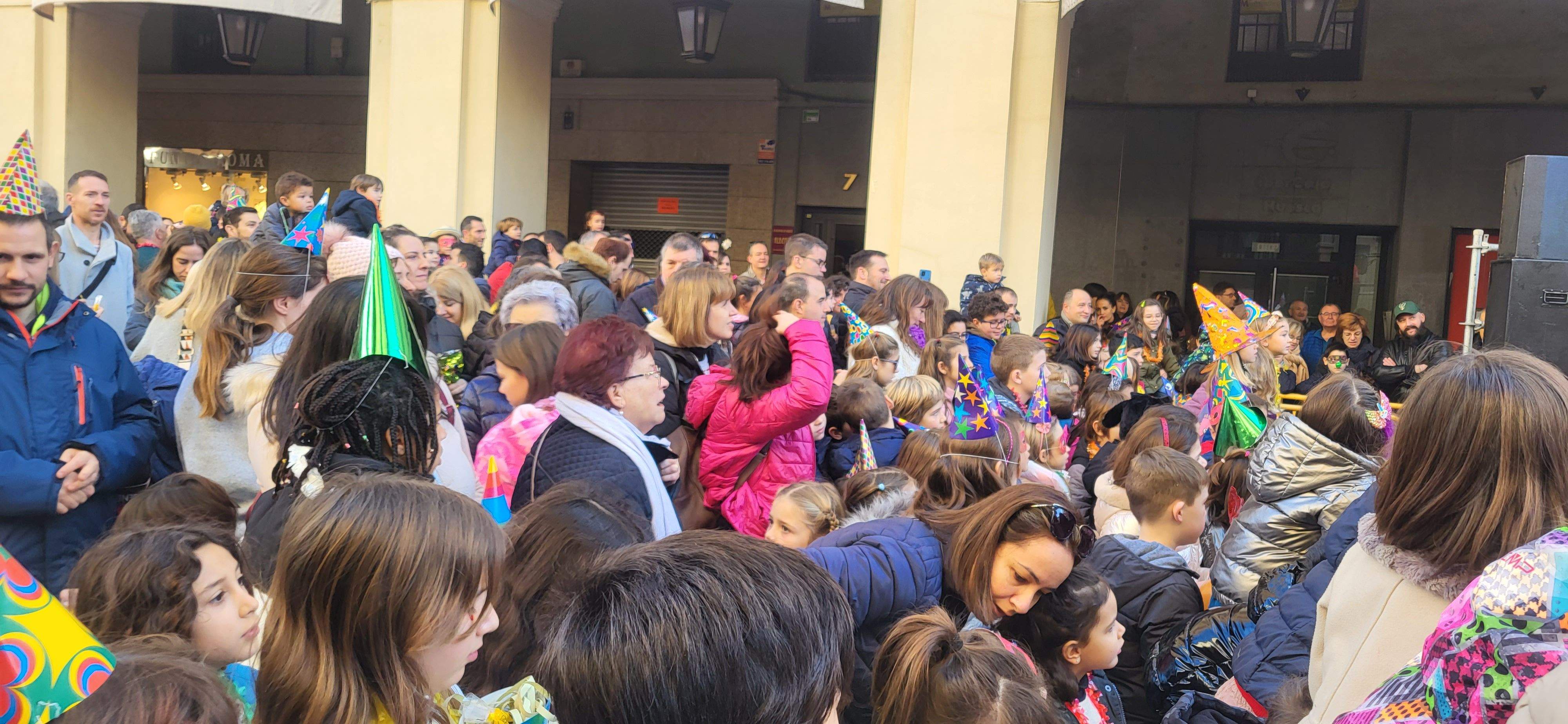 Magnífico ambiente y cartel de completo en las Campanadas Infantiles de Huesca. Foto Myriam Martínez 