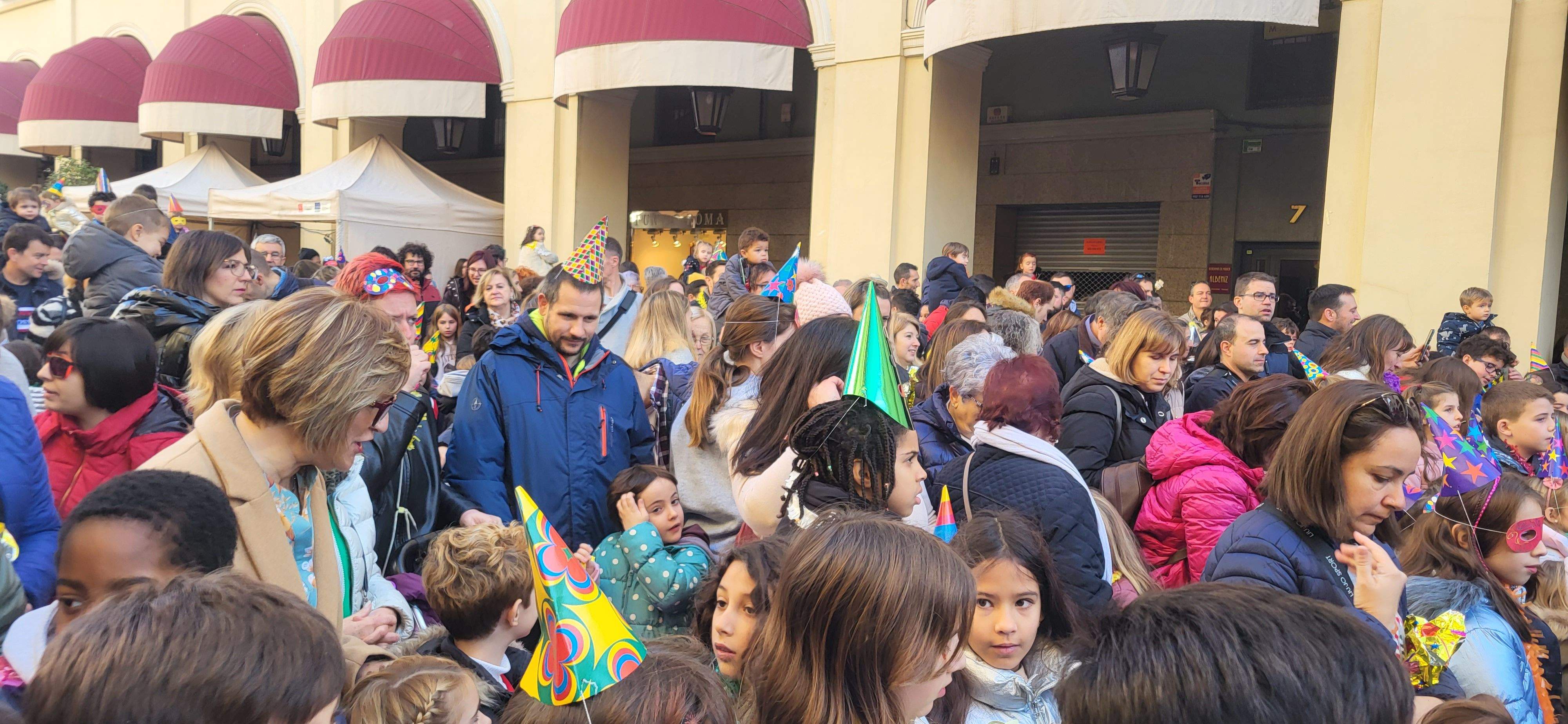 Magnífico ambiente y cartel de completo en las Campanadas Infantiles de Huesca. Foto Myriam Martínez 