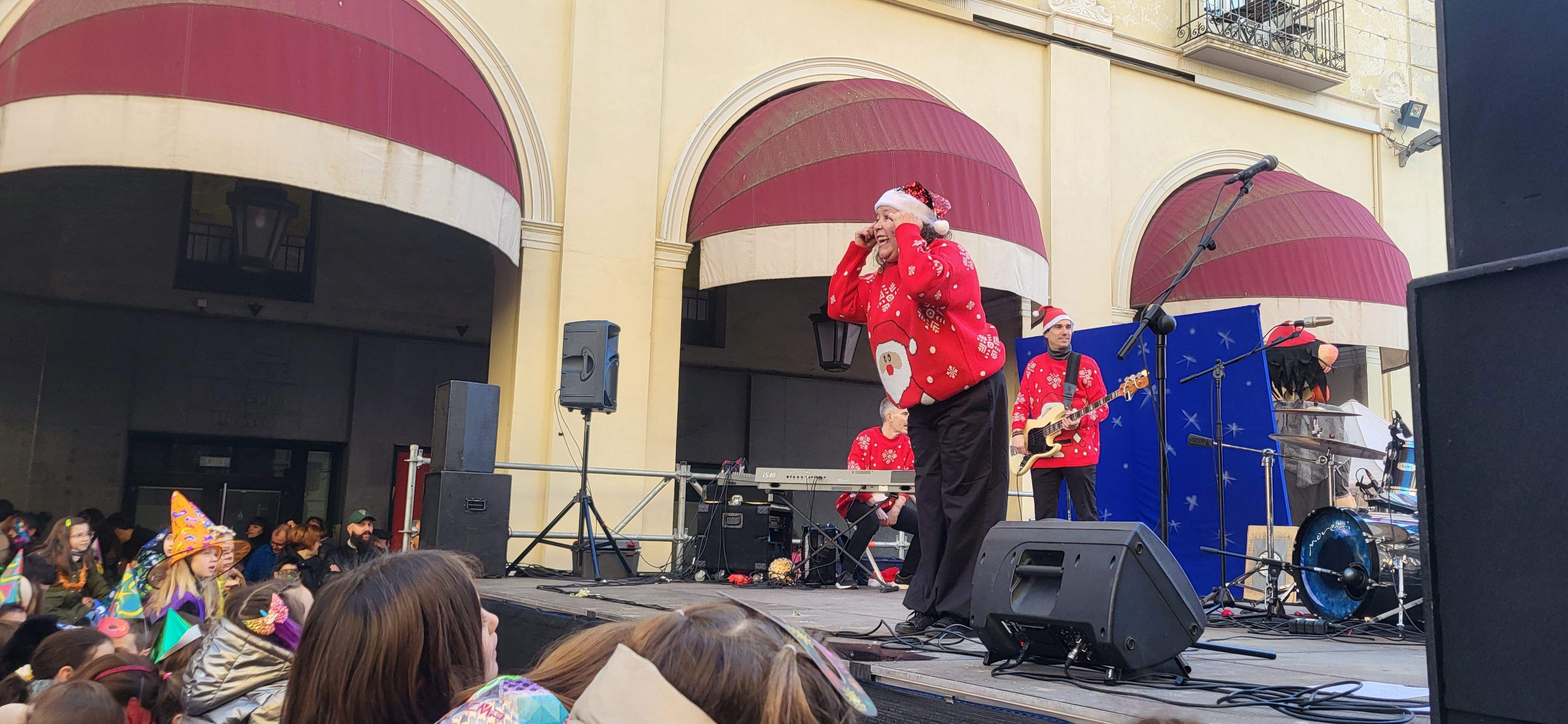 Magnífico ambiente y cartel de completo en las Campanadas Infantiles de Huesca. Foto Myriam Martínez 