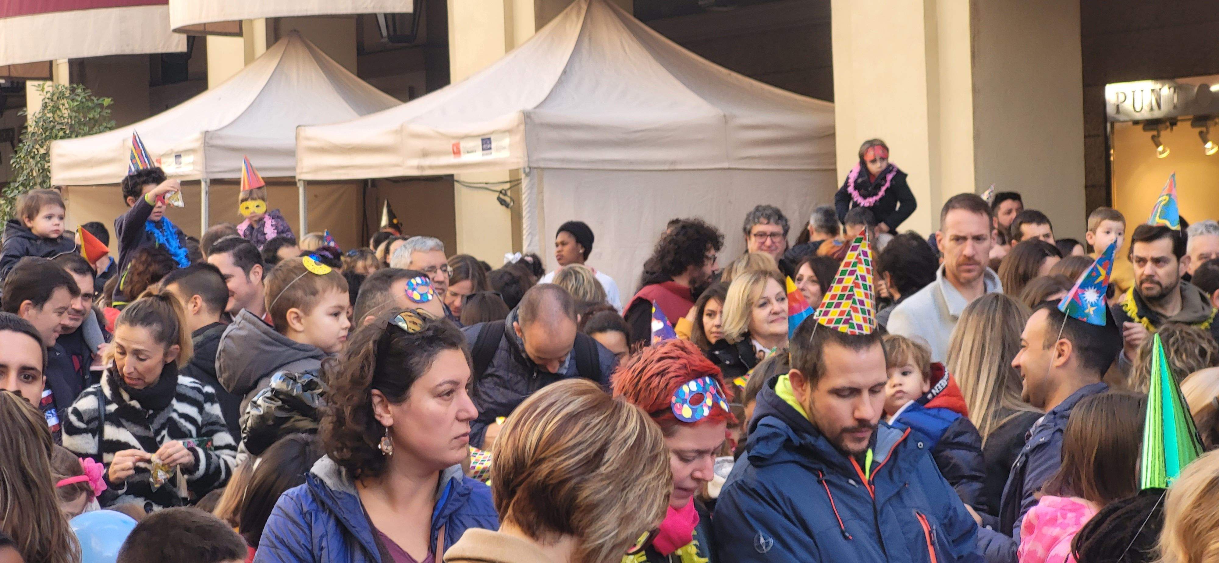 Magnífico ambiente y cartel de completo en las Campanadas Infantiles de Huesca. Foto Myriam Martínez 