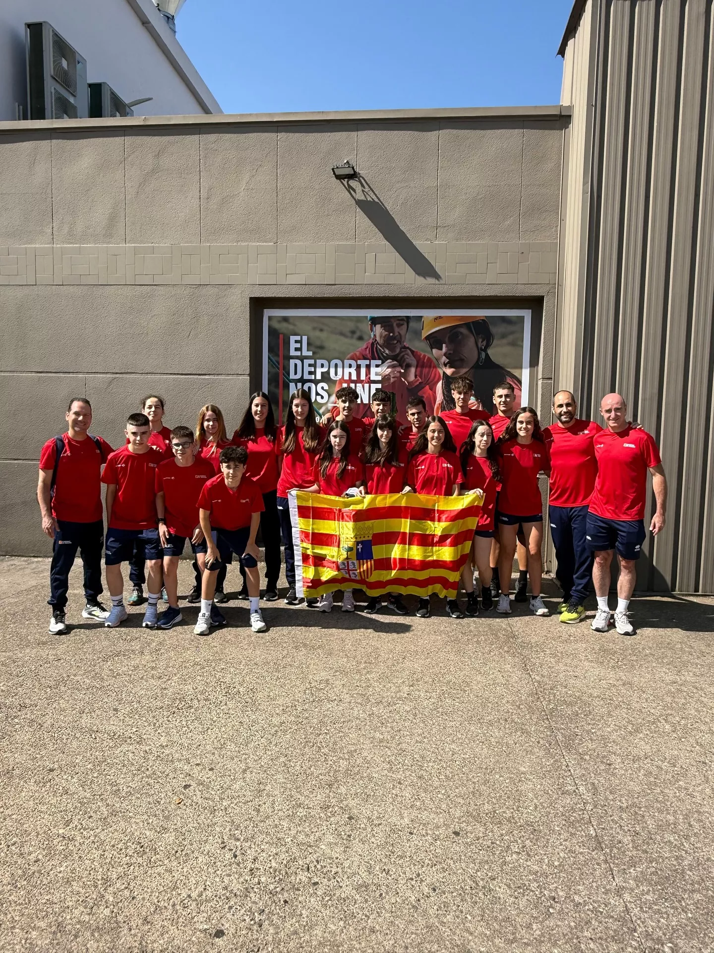 La selección aragonesa, al completo en Langreo.