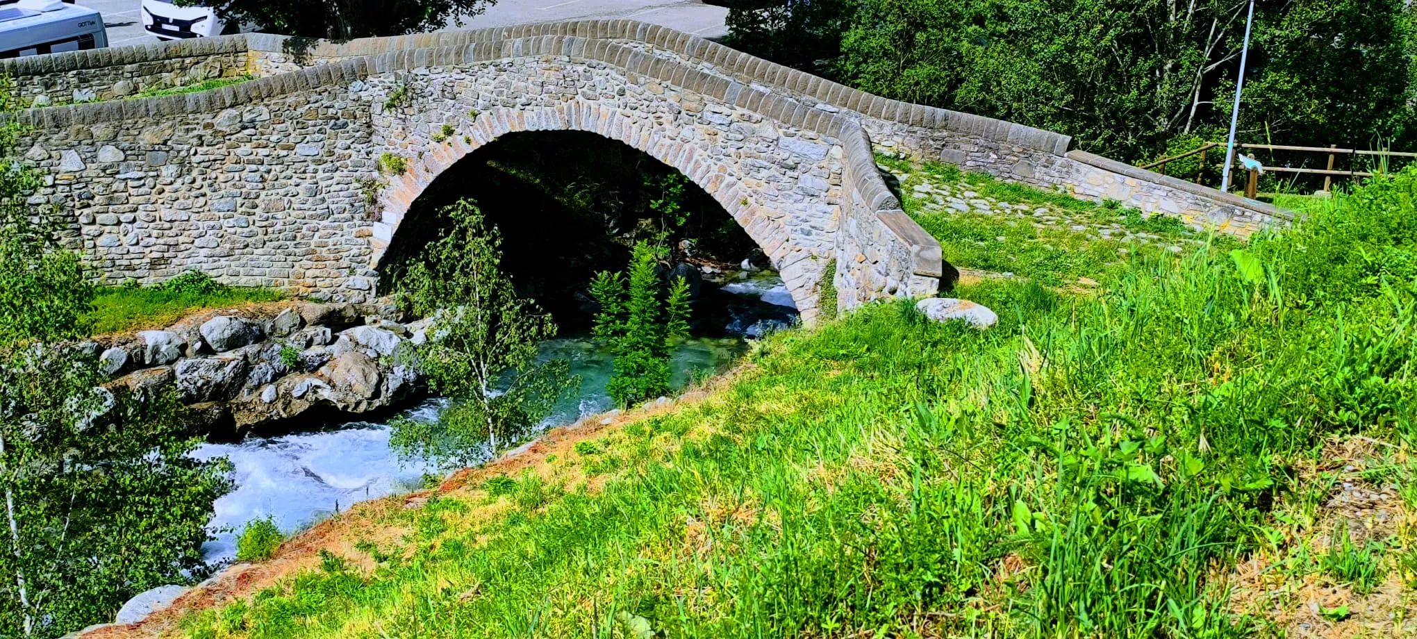 Salida de Panticosa a Búbal del programa Unizar +55. Foto Joaquín Santafé