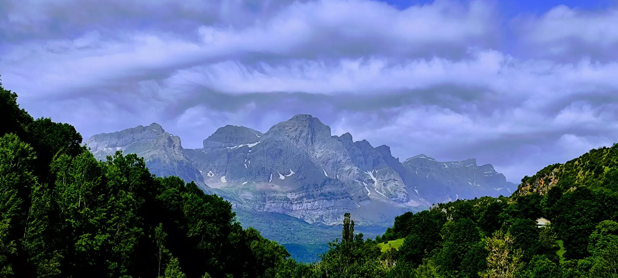 Salida de Panticosa a Búbal del programa Unizar +55. Foto Joaquín Santafé