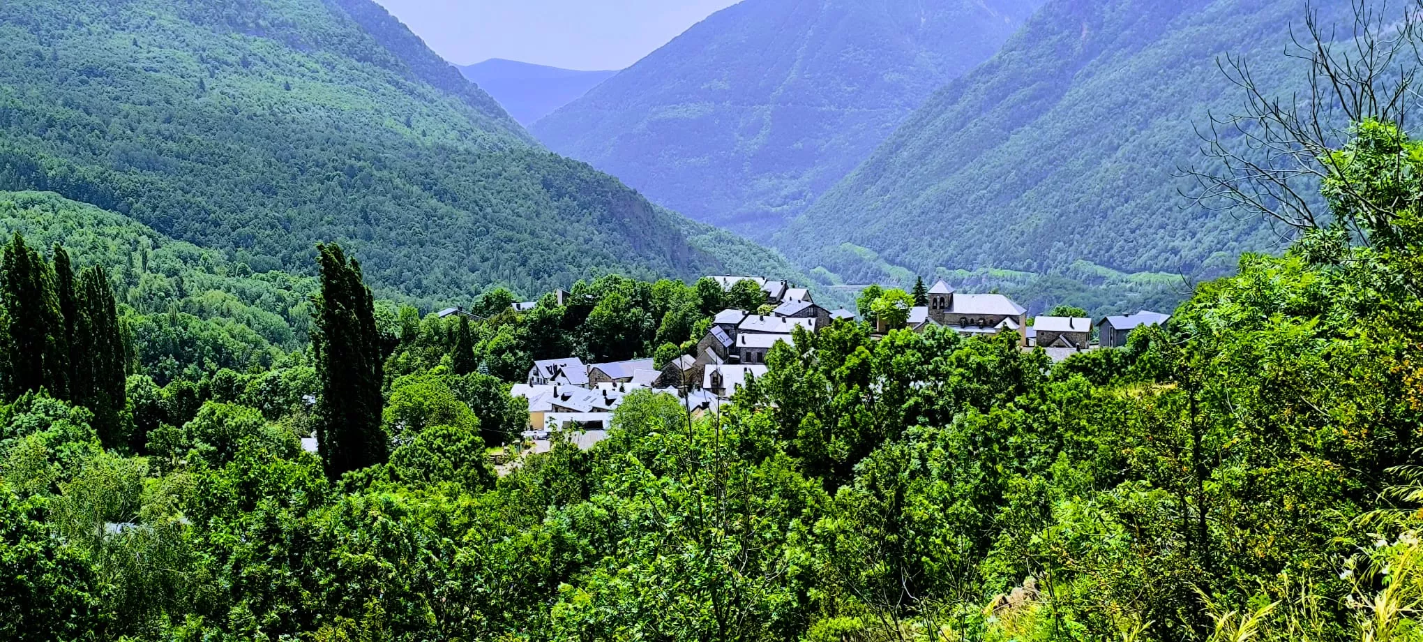 Salida de Panticosa a Búbal del programa Unizar +55. Foto Joaquín Santafé