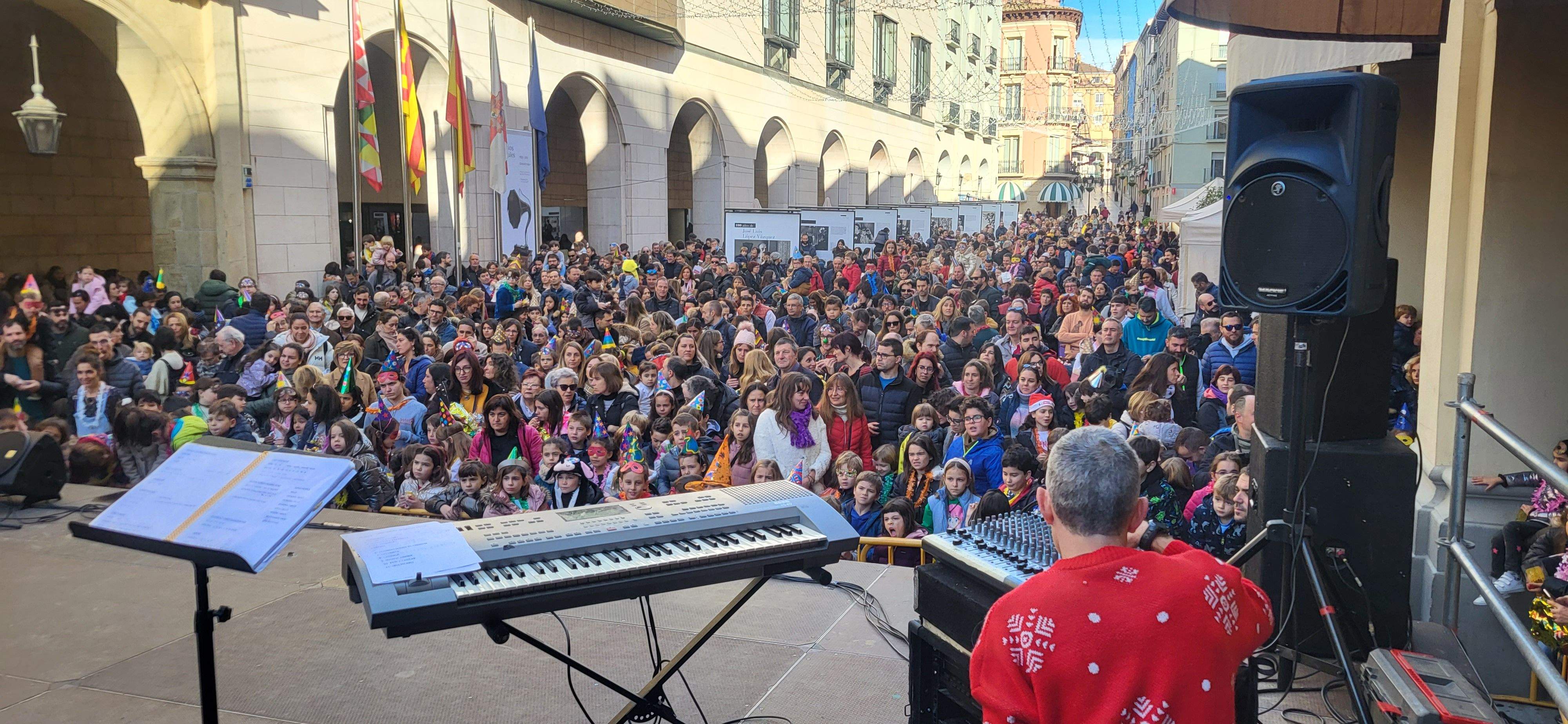 Magnífico ambiente y cartel de completo en las Campanadas Infantiles de Huesca. Foto Myriam Martínez 