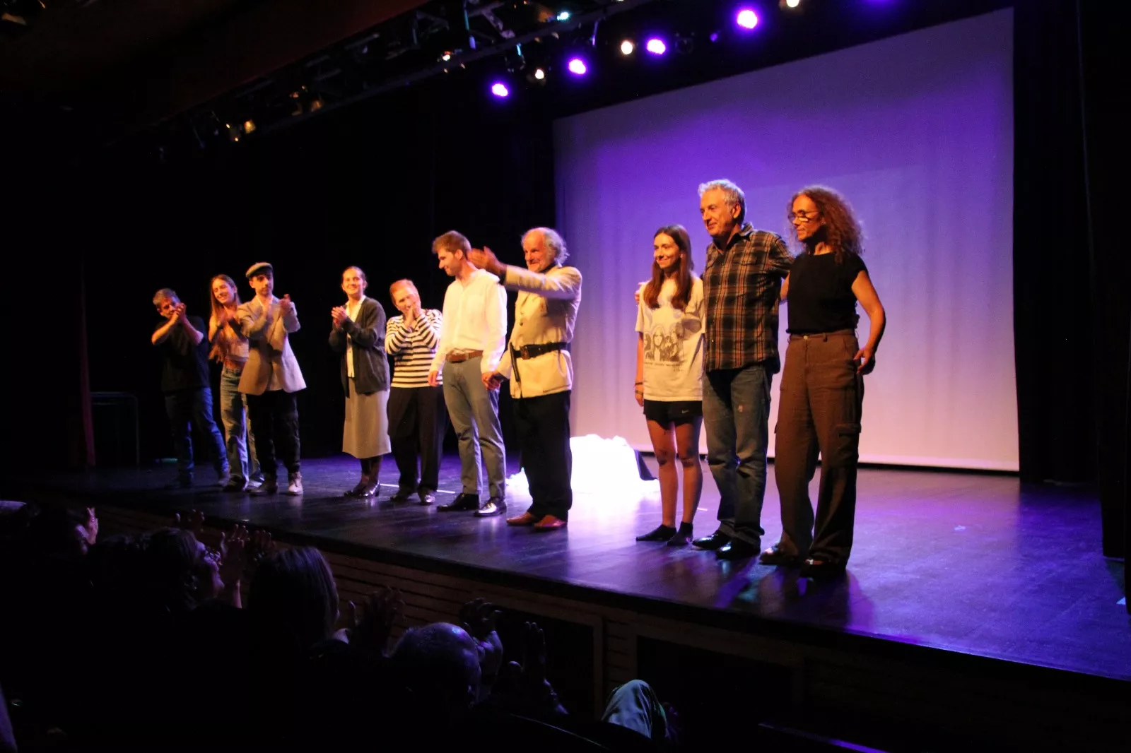Grupo del Campus de Huesca en la Muestra Joven de Teatro y Danza. Foto Carlos Neofato
